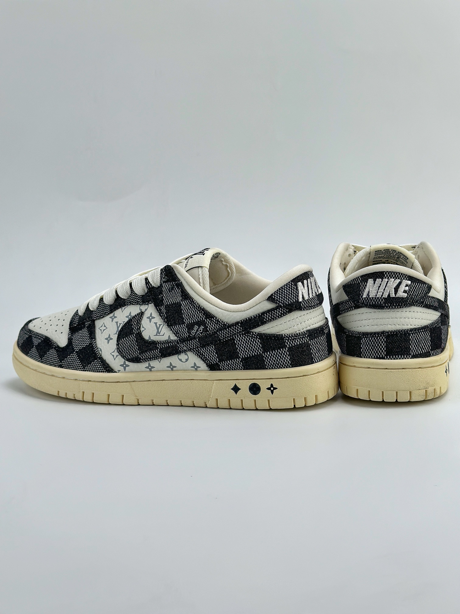 Nike SB Dunk Low x Louis Vuitton 白黑牛仔布 XB3802-353