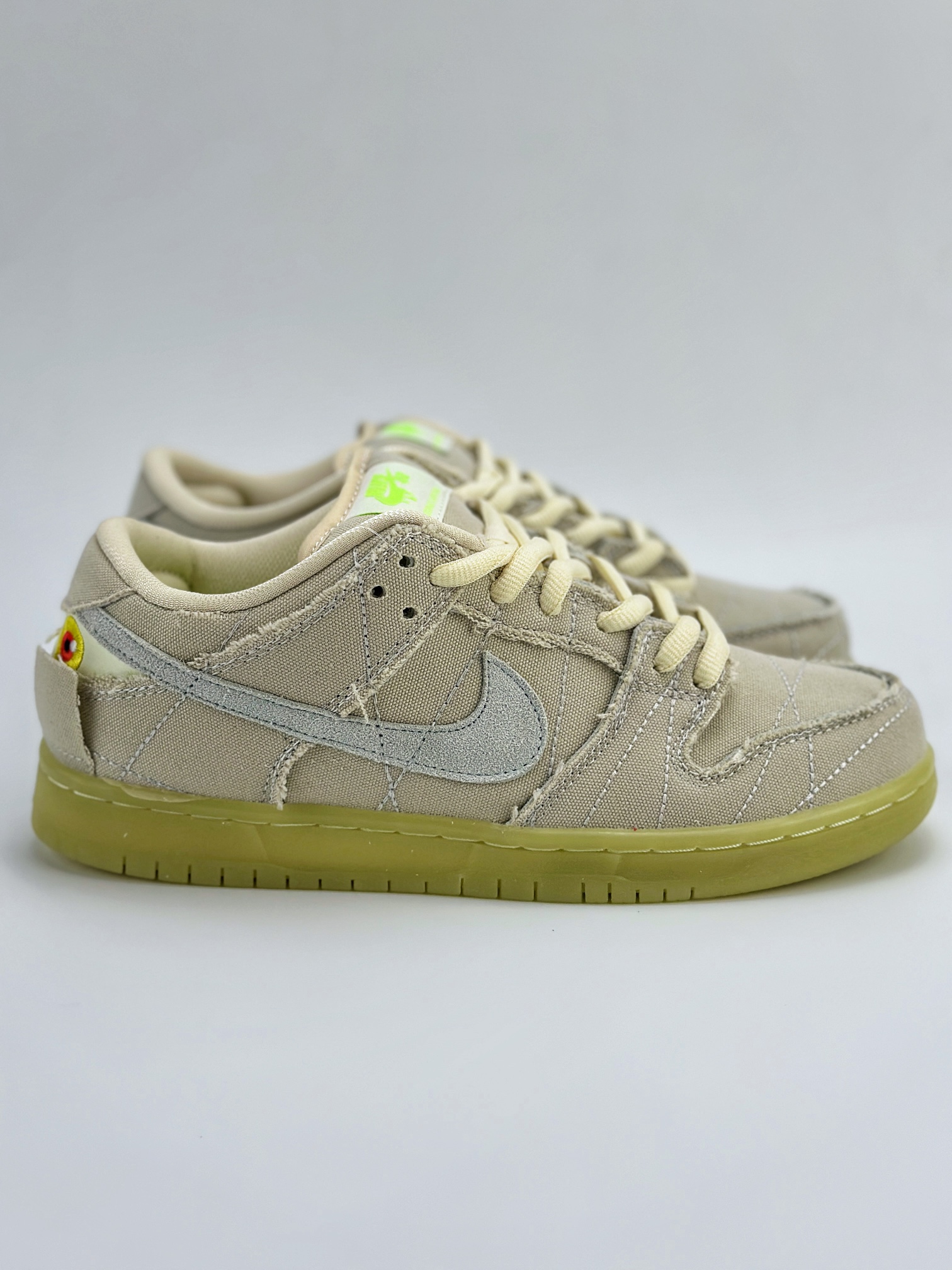 Nike SB Dunk Low Pro PRM ”Mummy” 万圣节 夜光木乃伊 撕撕乐 米白帆布 DM0774-111