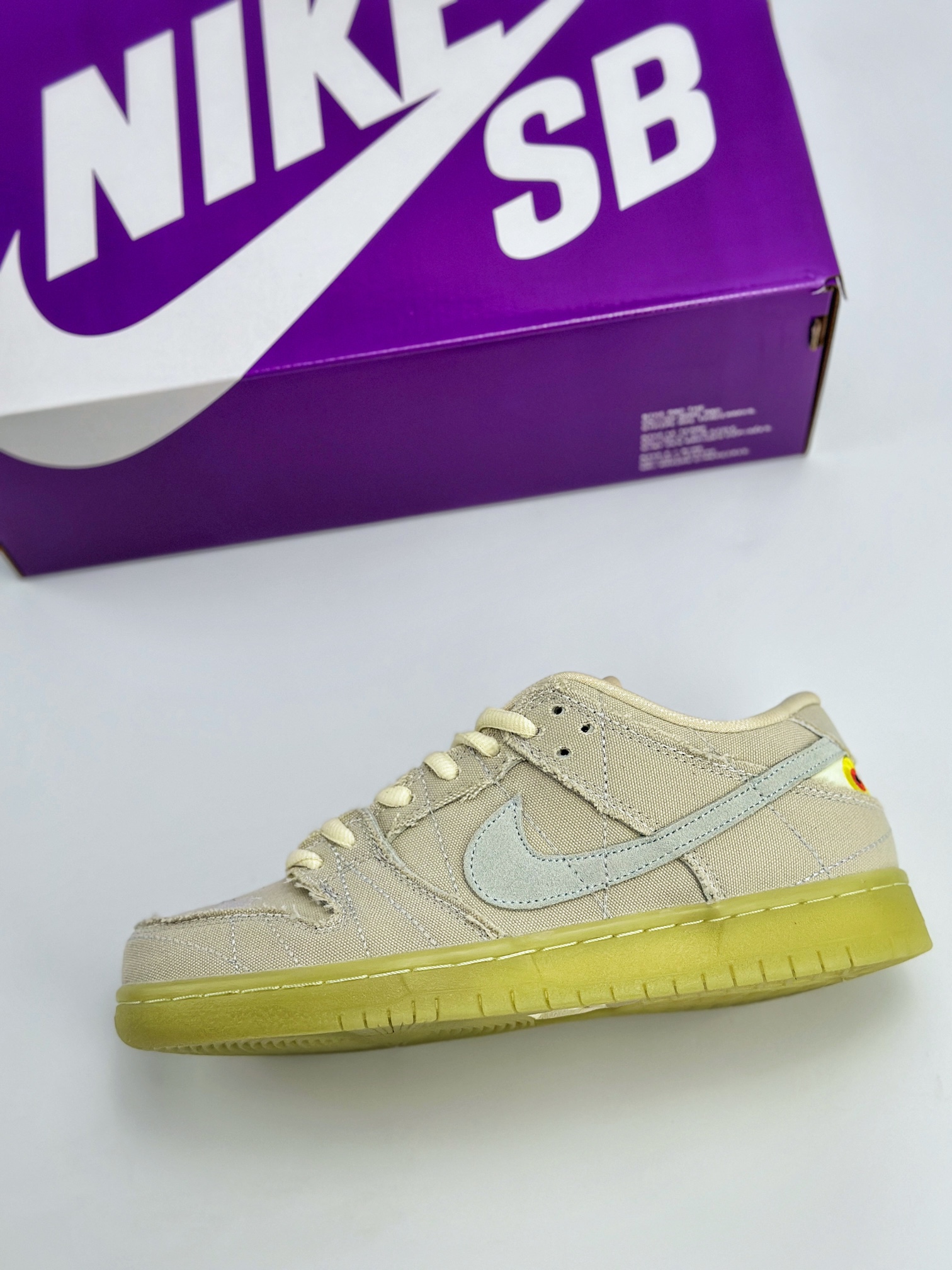 Nike SB Dunk Low Pro PRM ”Mummy” 万圣节 夜光木乃伊 撕撕乐 米白帆布 DM0774-111