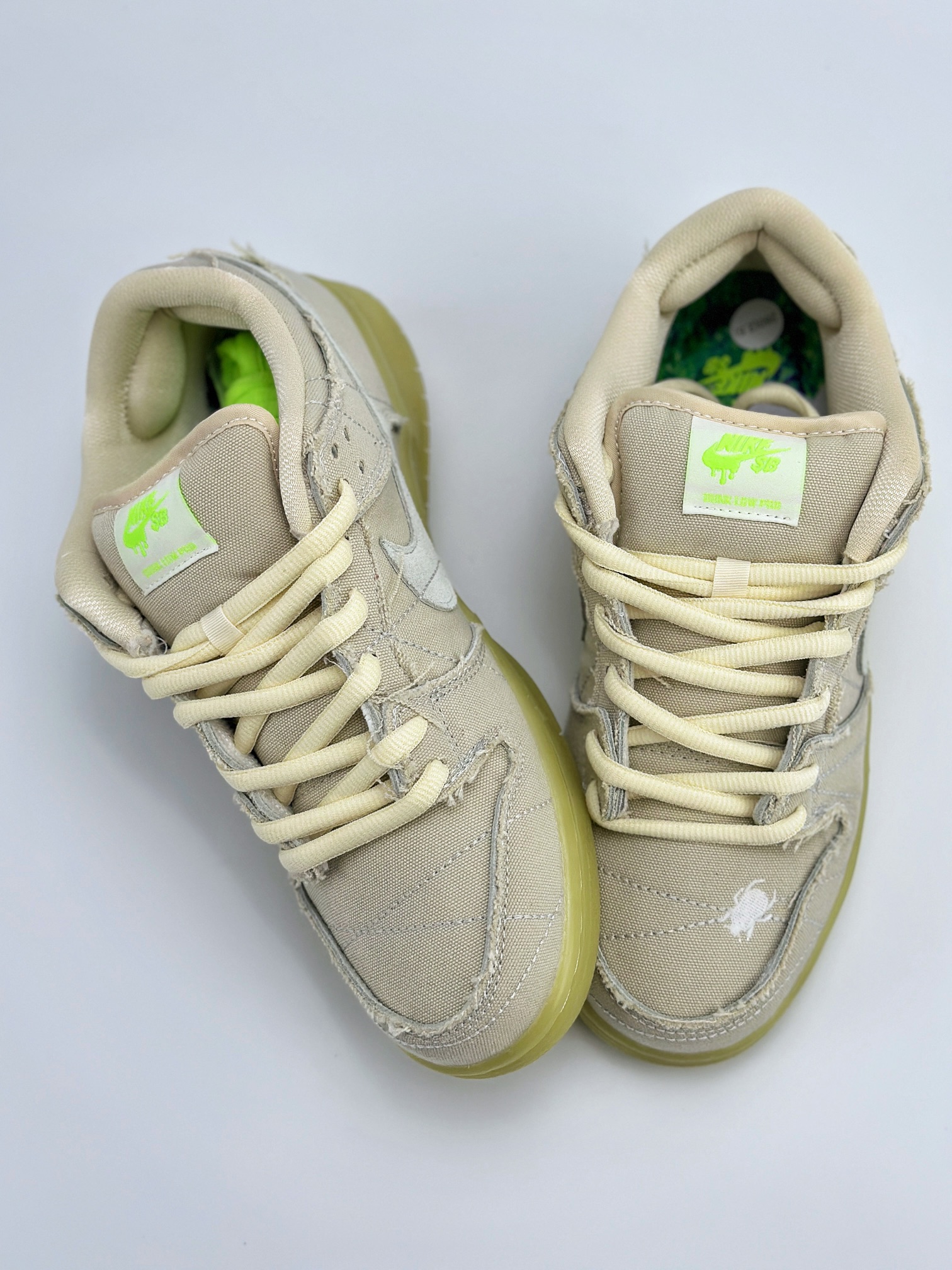 Nike SB Dunk Low Pro PRM ”Mummy” 万圣节 夜光木乃伊 撕撕乐 米白帆布 DM0774-111