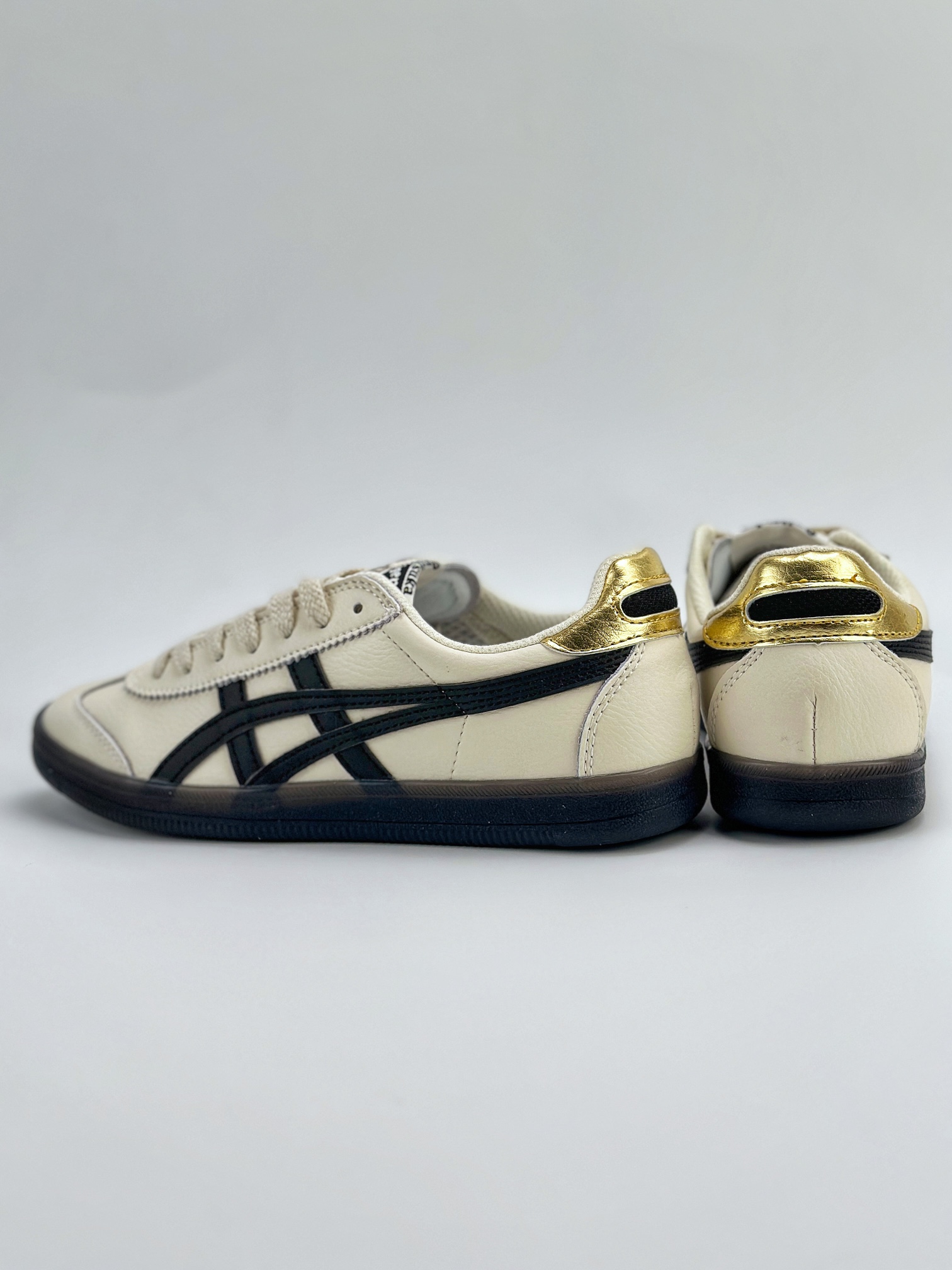 Asics Onitsuka Tiger Tokuten 亚瑟士鬼冢虎男女中性复古运动板鞋 1183B938-100