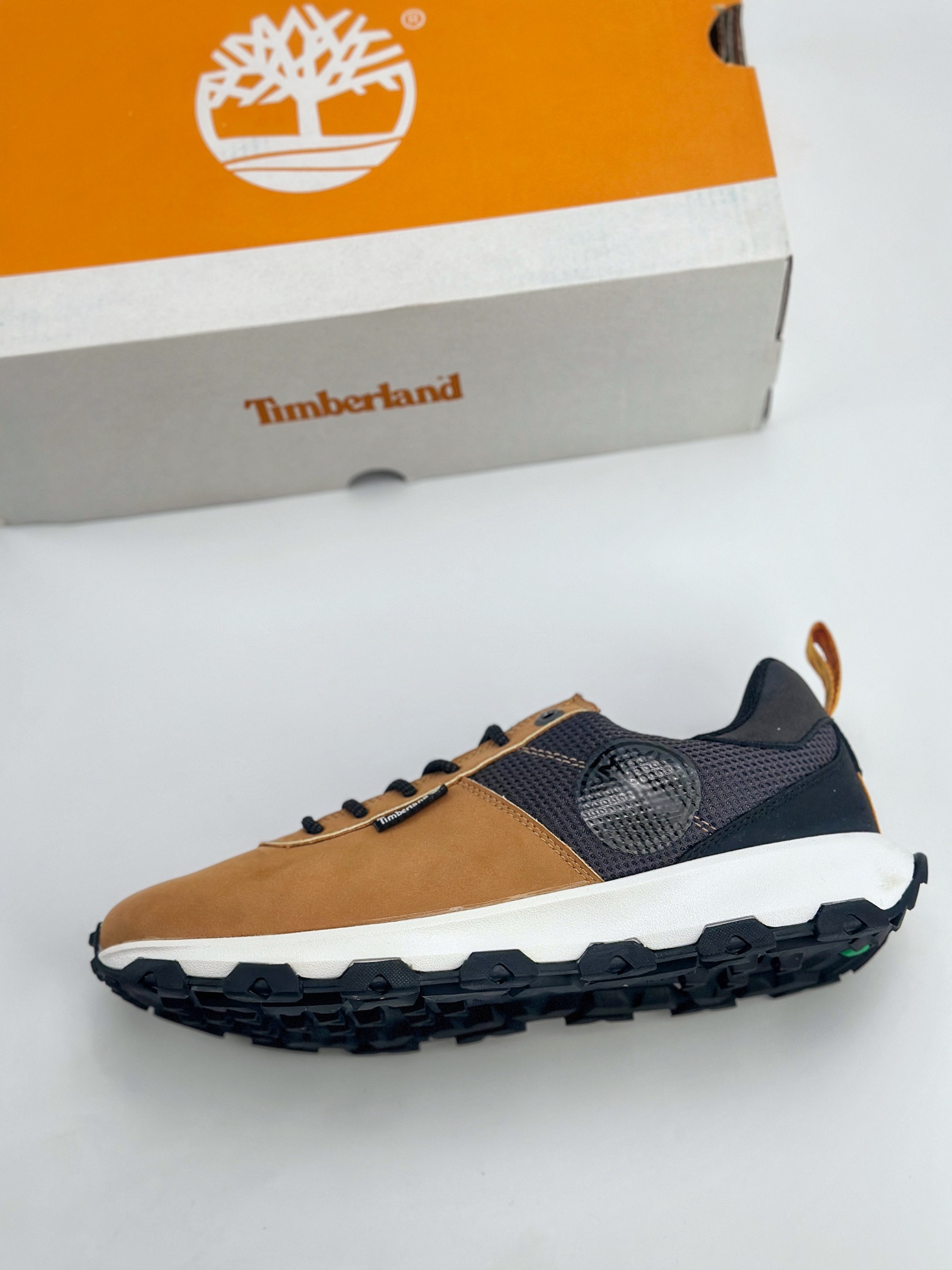 Timberland添柏岚/天伯伦 户外休闲时尚马丁靴系列 TB 0A5TRV 231