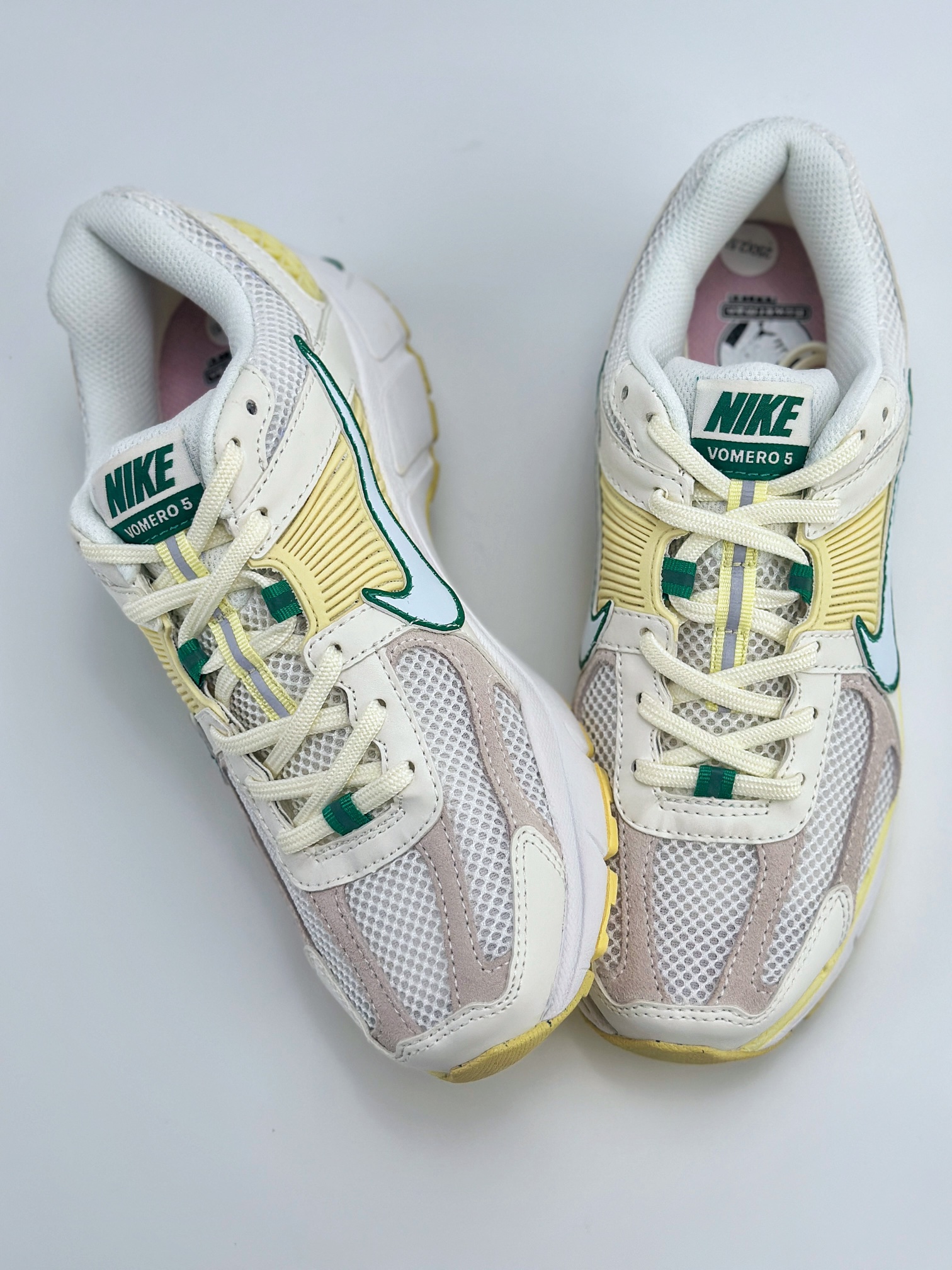 NIKE ZOOM Vomero 5 SP 复古风潮 网面透气运动鞋 FN8361-100