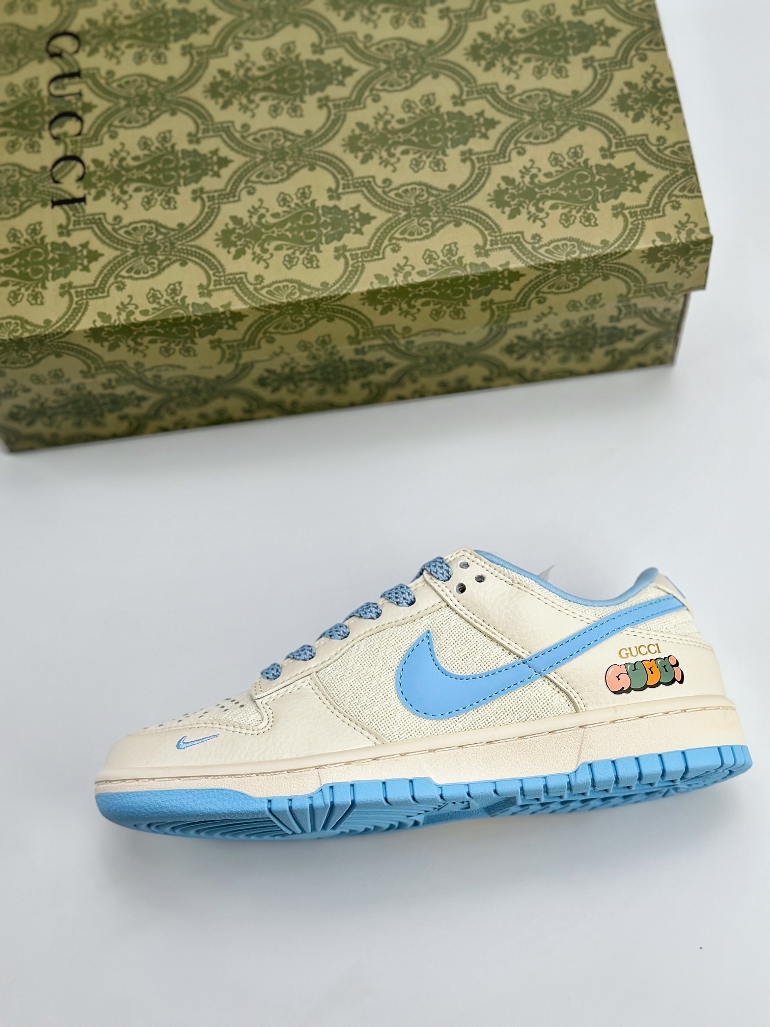 Nike SB Dunk Low x GUCCI 白天蓝满天星 DQ1098-376