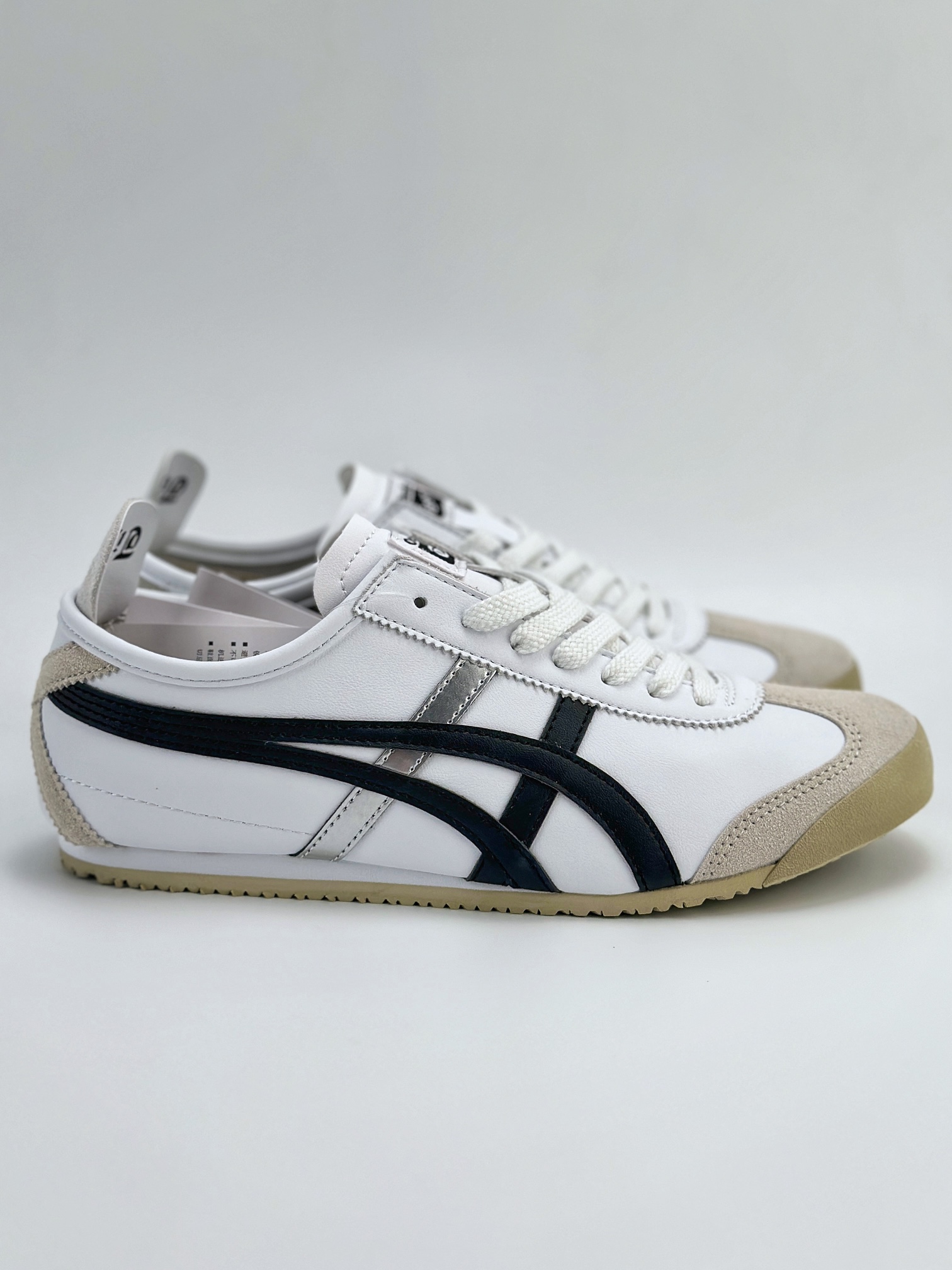 Onitsuka Tiger Mexico 66 Paraty 百搭单品 板鞋 1183C102-101