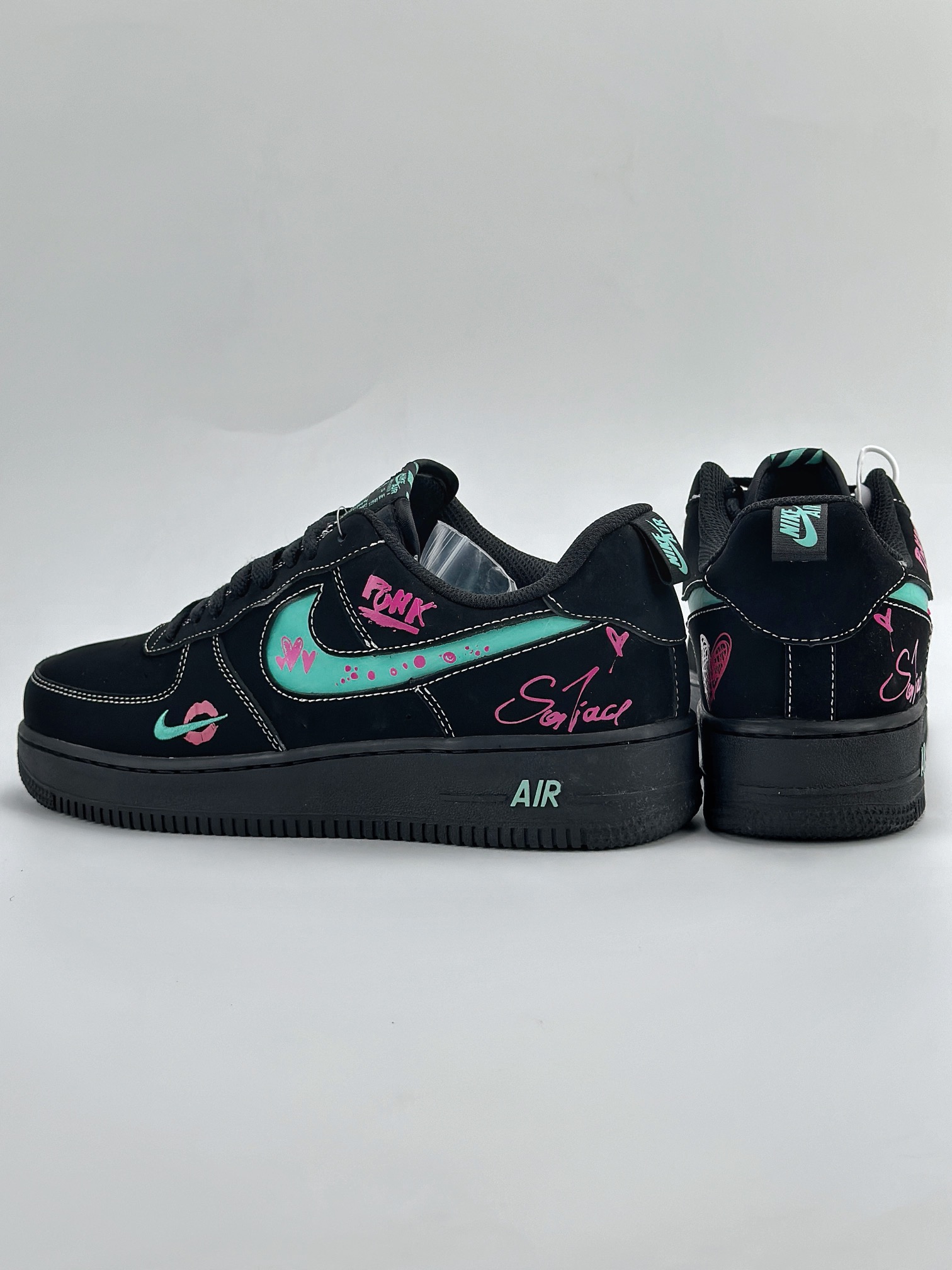 Nike Air Force 1 Low 07 蒂芙尼黑粉涂鸦 FB8971-005