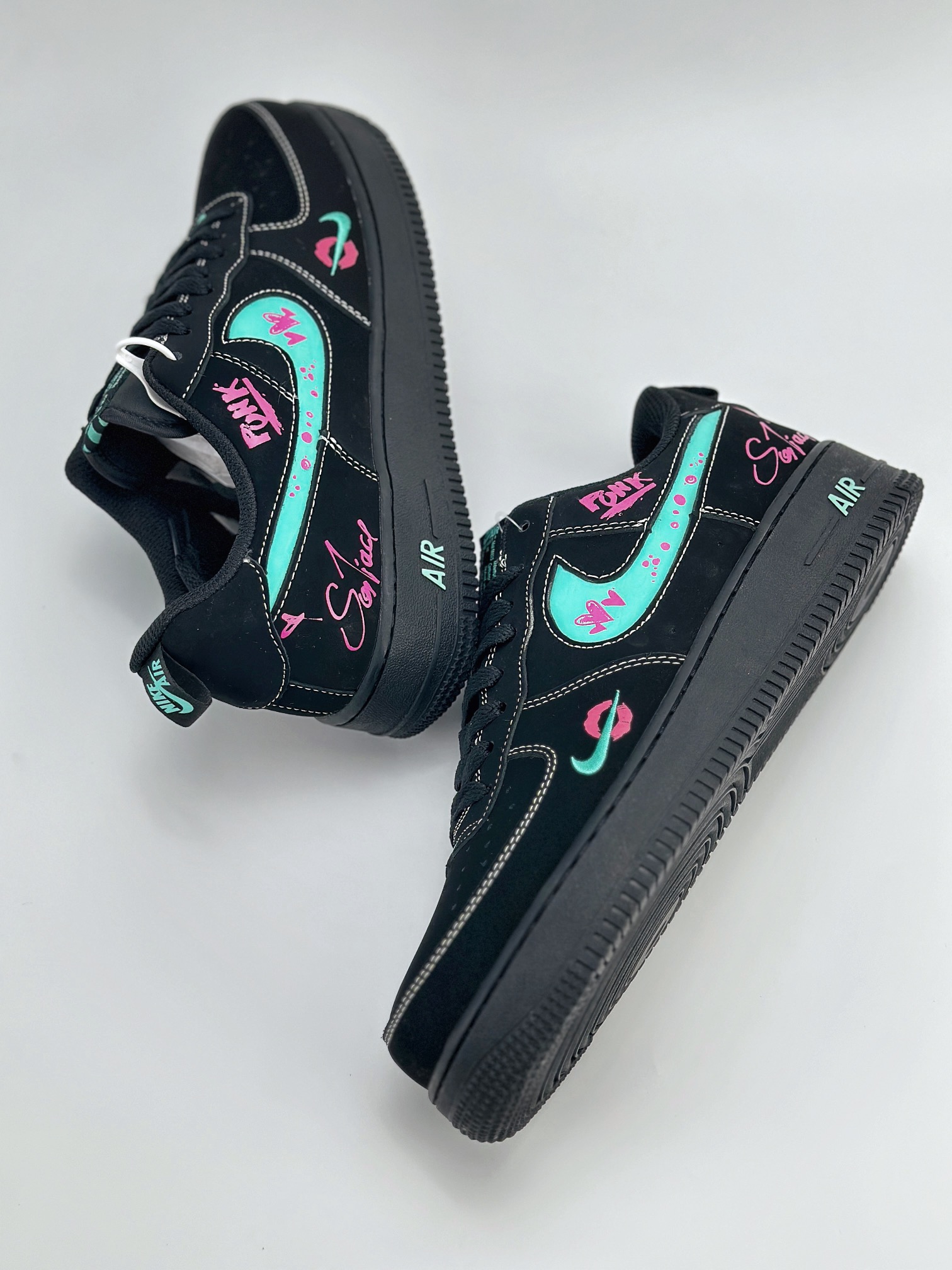 Nike Air Force 1 Low 07 蒂芙尼黑粉涂鸦 FB8971-005