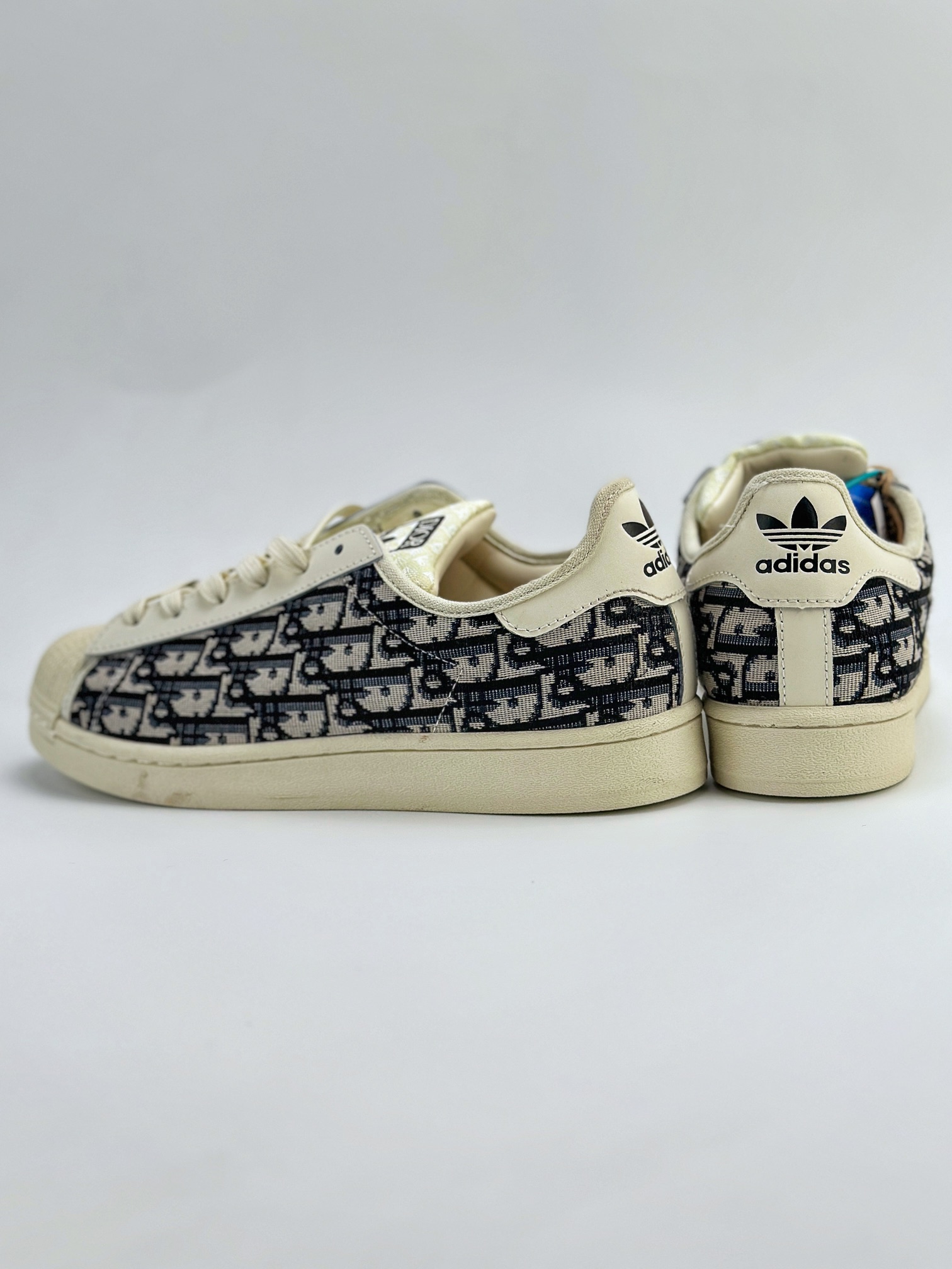 AD Originals Superstar 贝壳头 x DIOR 米黄 CI6650