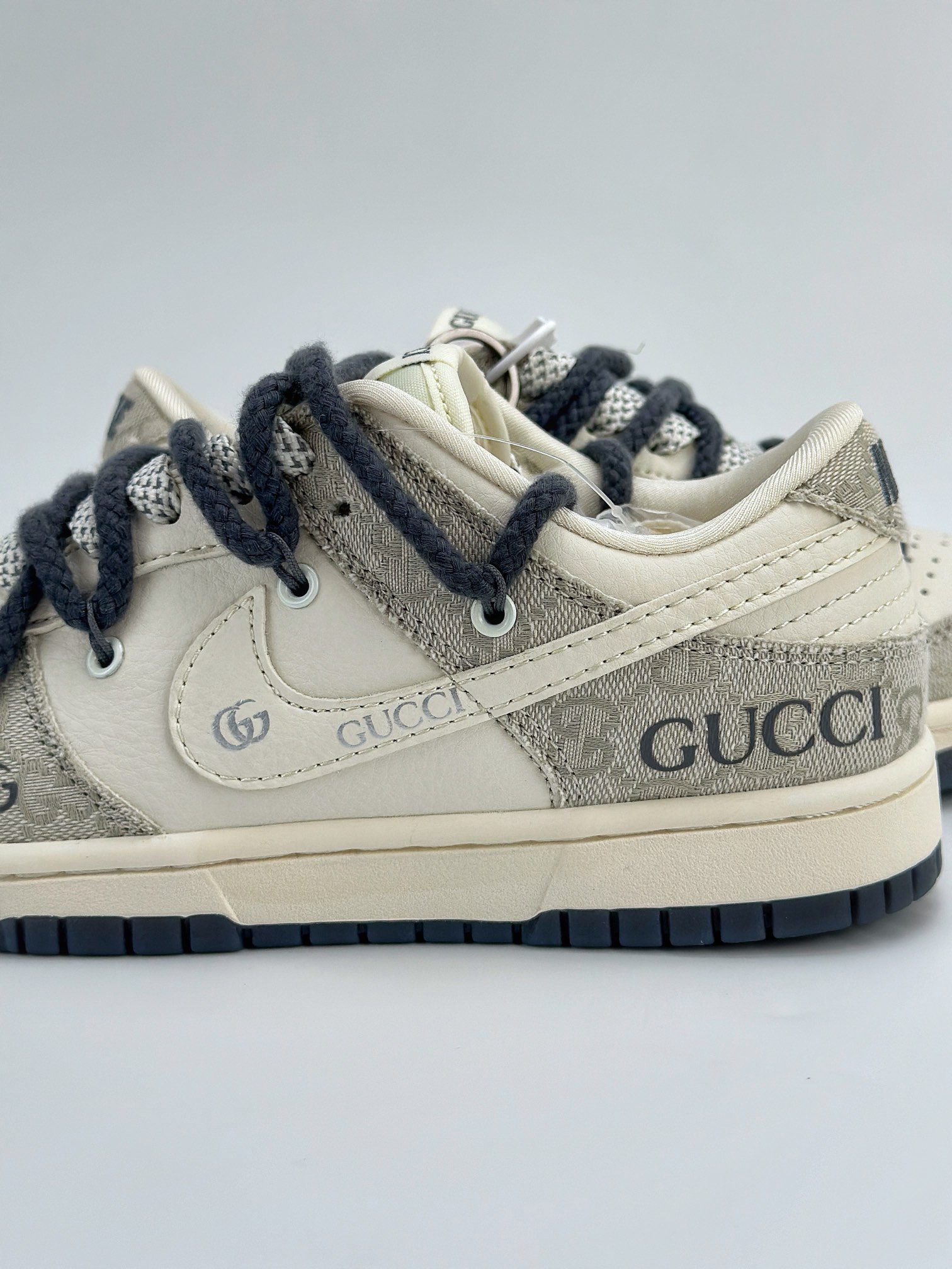 Nike SB Dunk Low x GUCCI 米白绑带满天星 SJ2068-263