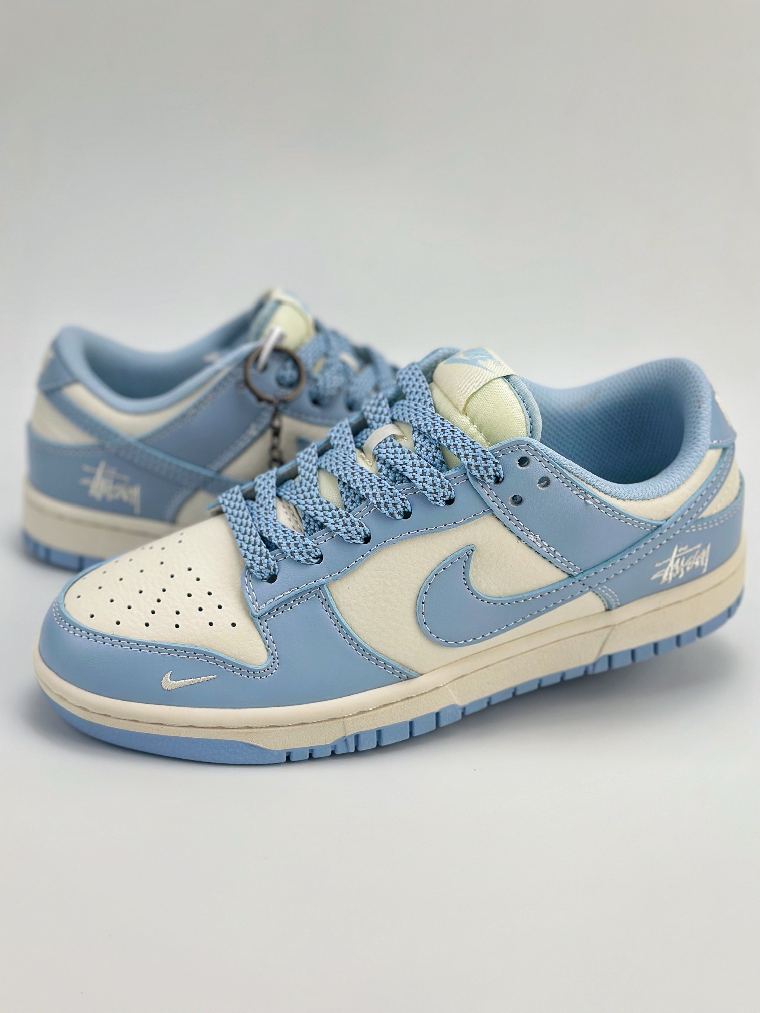 Nike SB Dunk Low x Stussy 斯图西米白天蓝满天星 BB9898-004