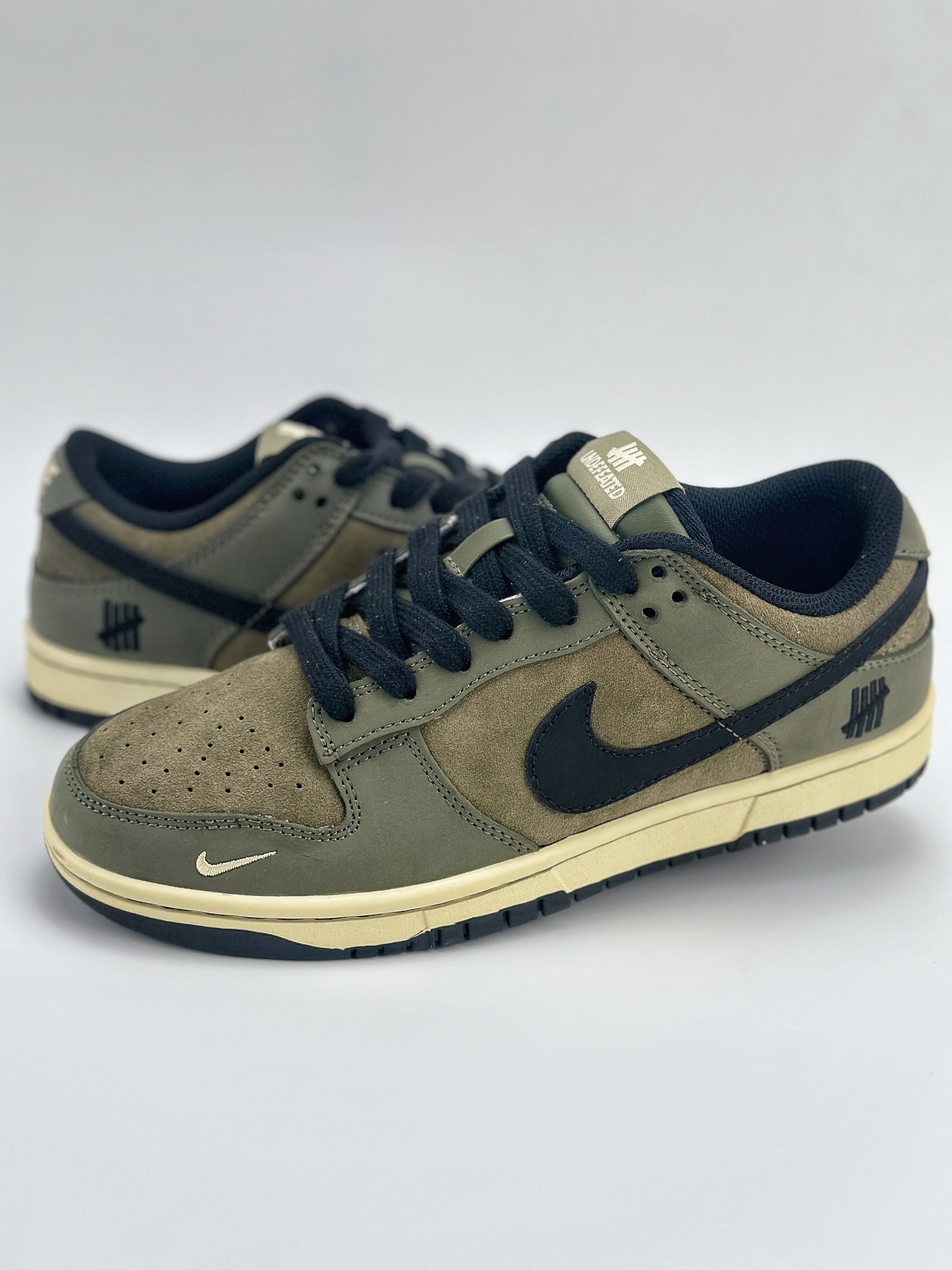 Nike SB Dunk Low x Uninterrupted 黑绿 JH8037-921