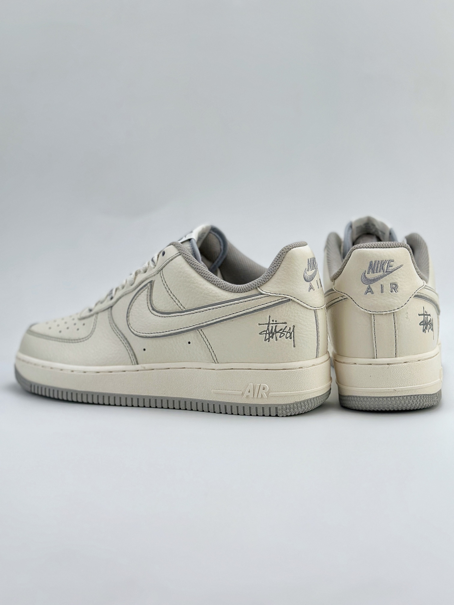 Nike Air Force 1 Low 07 x Stussy 斯图西米白满天星 UN1815-802