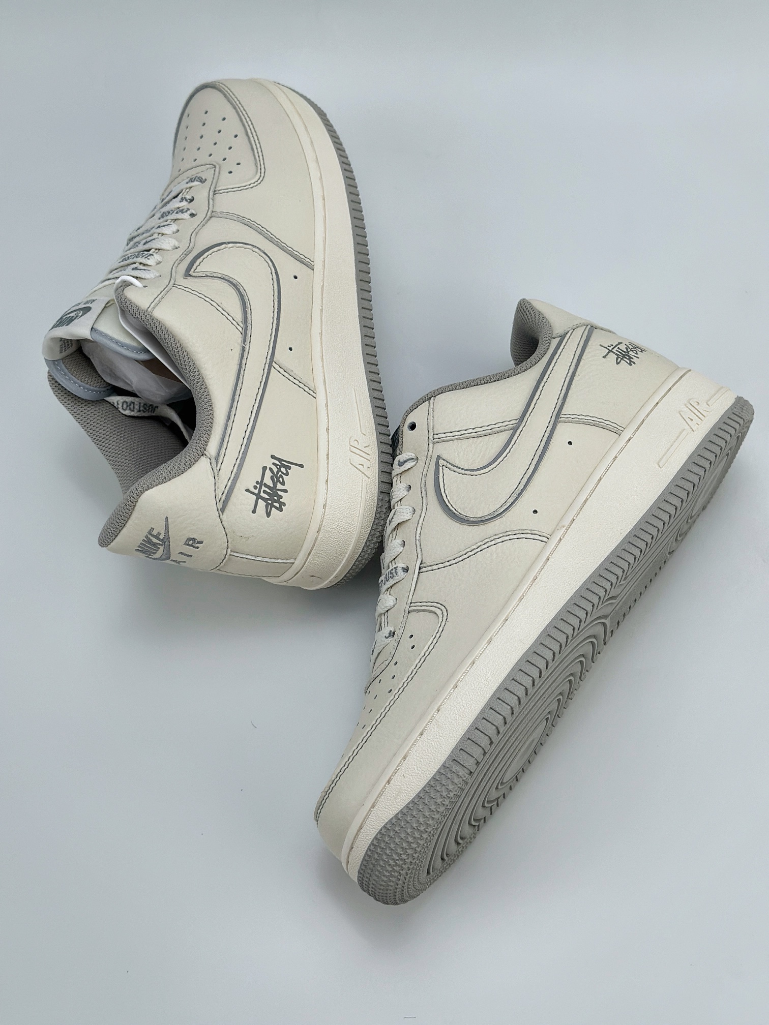 Nike Air Force 1 Low 07 x Stussy 斯图西米白满天星 UN1815-802