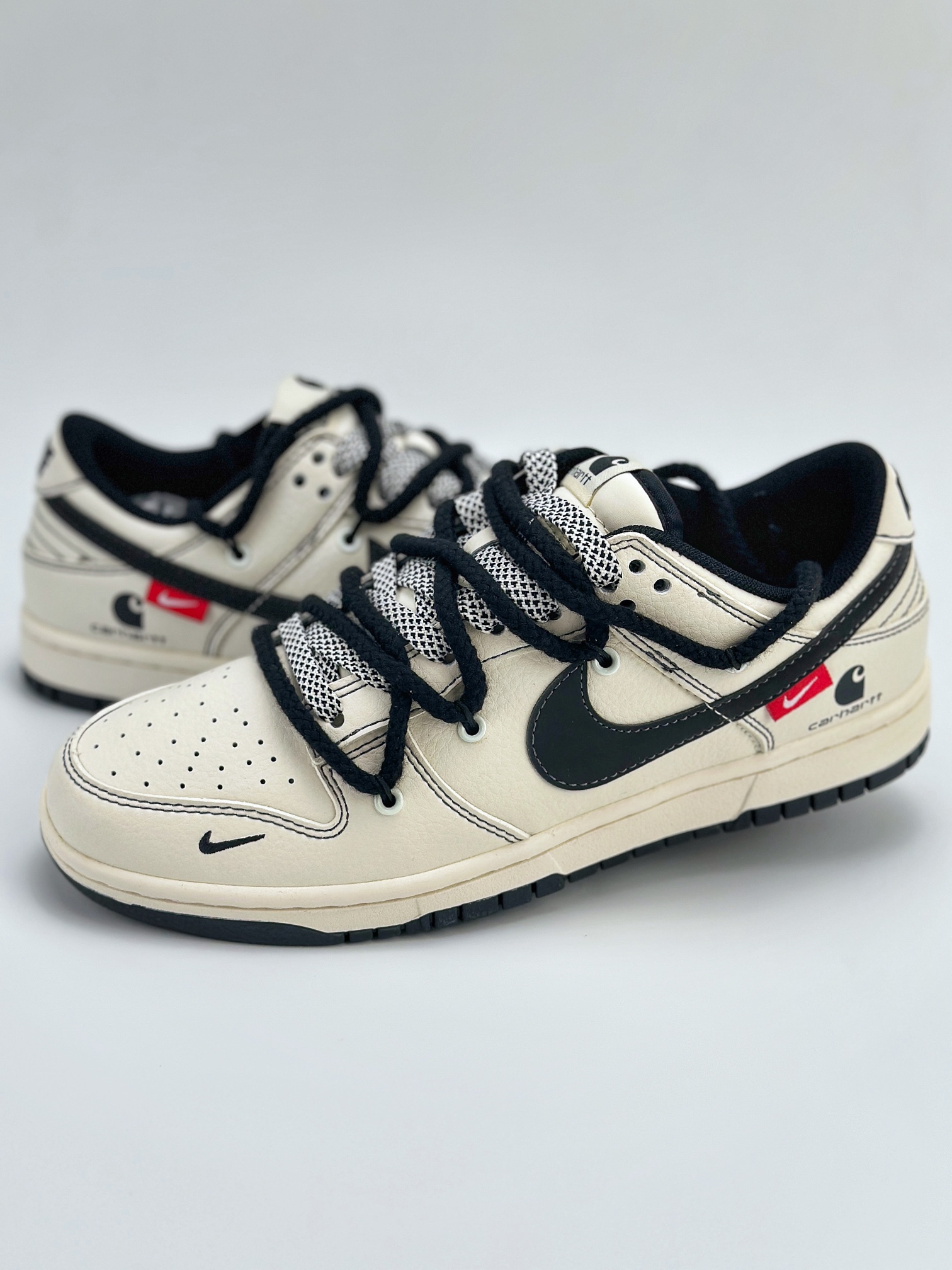 Nike SB Dunk Low x Carharrt 卡哈特白黑绑带满天星 SJ2068-265