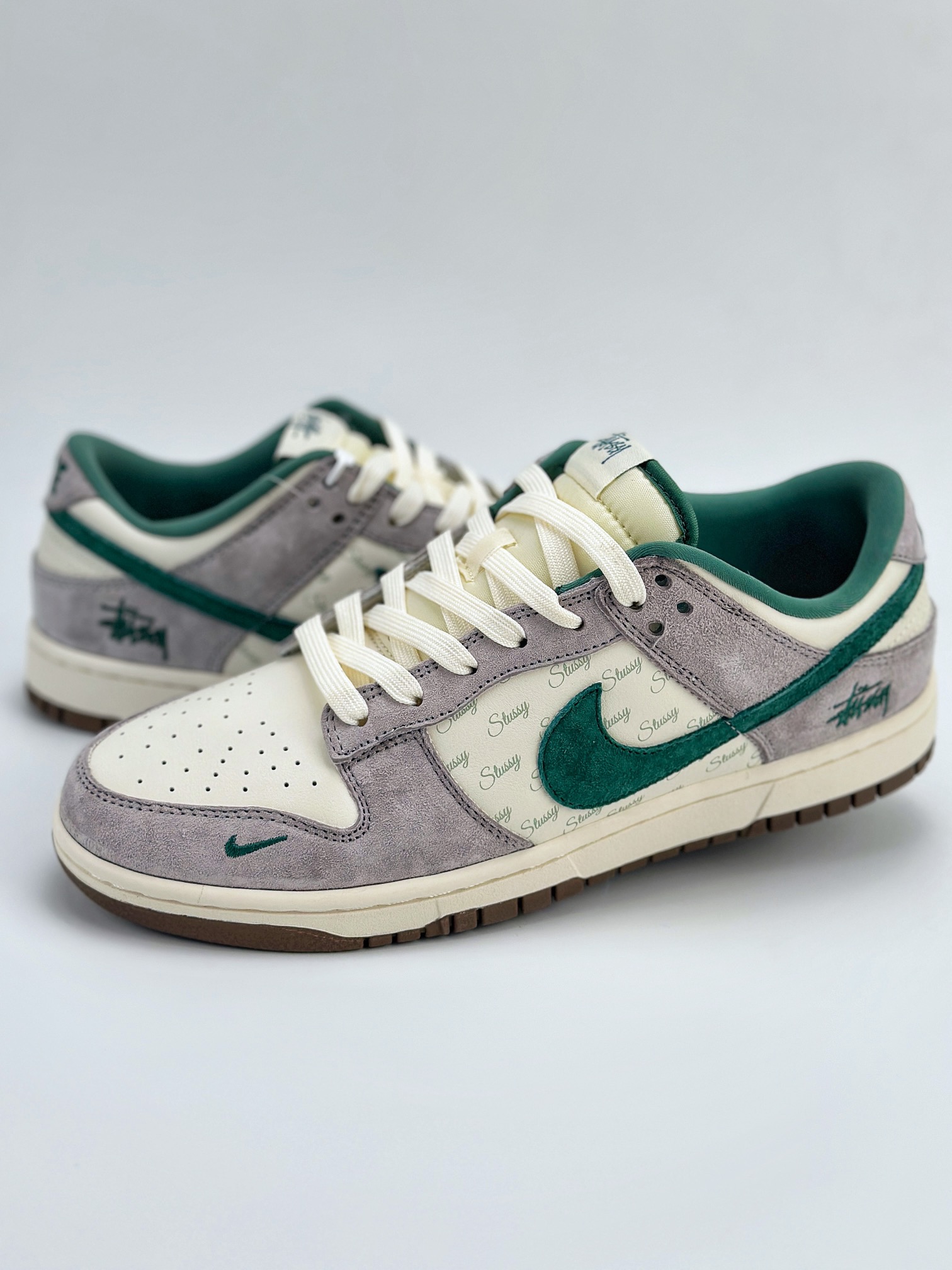 Nike SB Dunk Low x Stussy 斯图西米白灰绿翻毛 CF3688-007