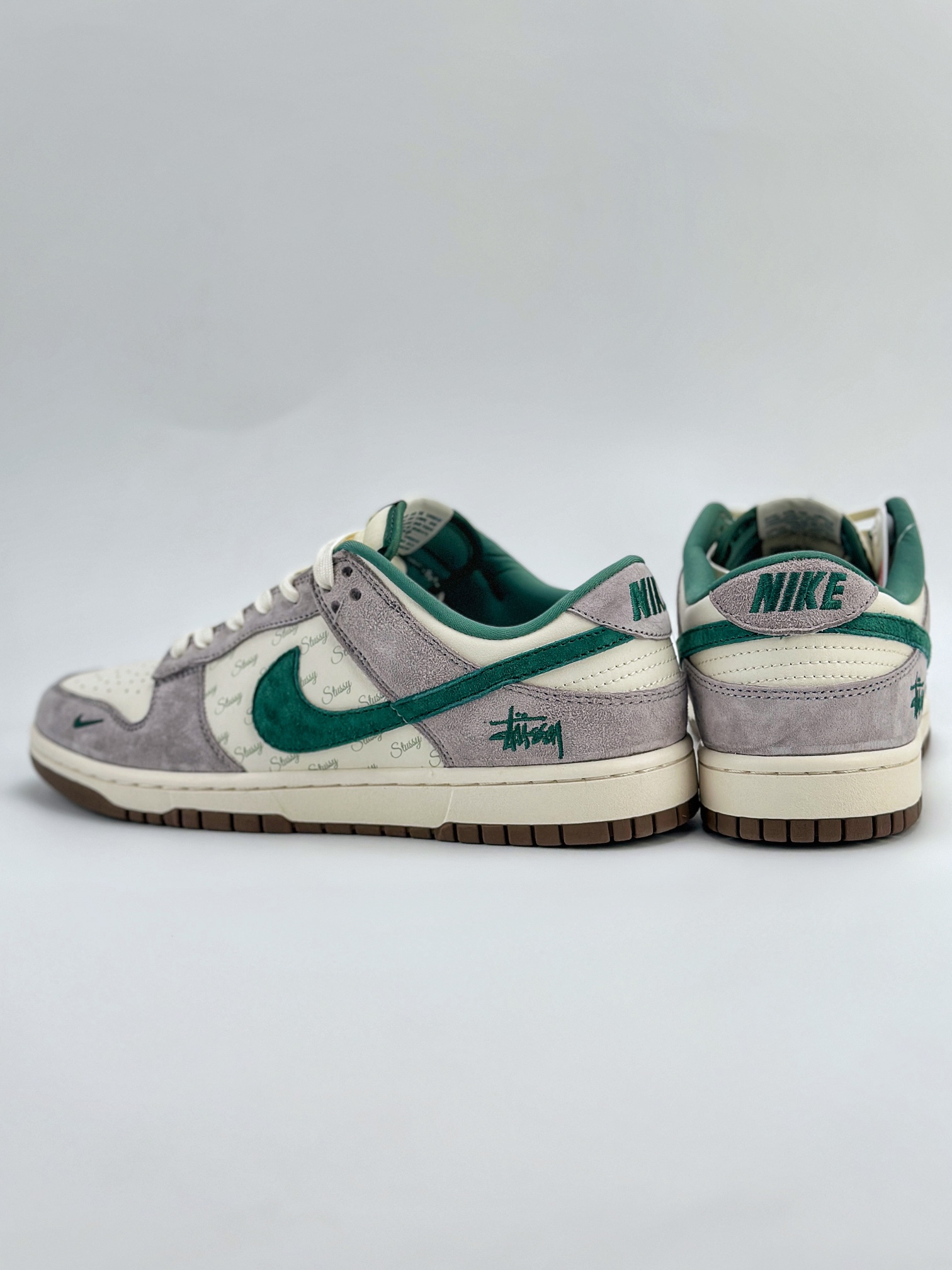 Nike SB Dunk Low x Stussy 斯图西米白灰绿翻毛 CF3688-007