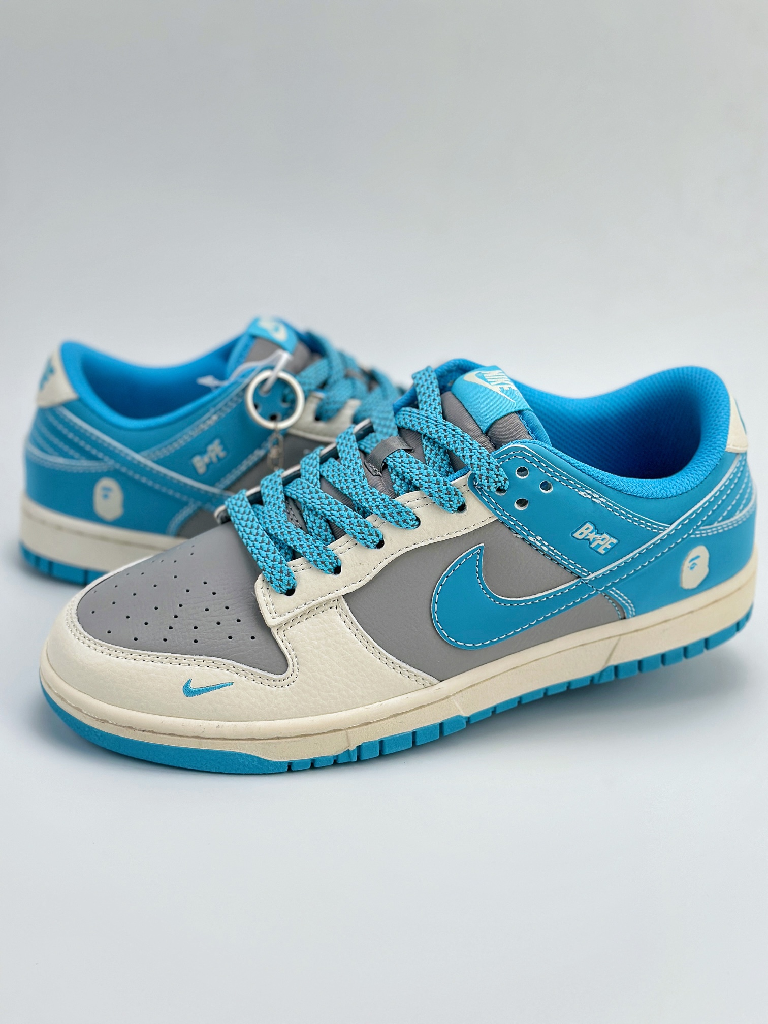 Nike SB Dunk Low x BAPE 米白灰蓝满天星 BB8969-002