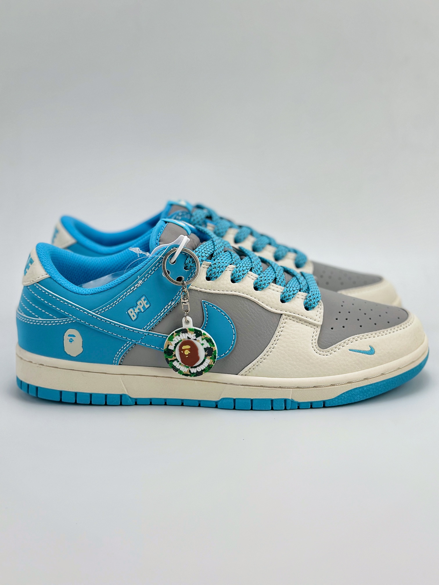 Nike SB Dunk Low x BAPE 米白灰蓝满天星 BB8969-002