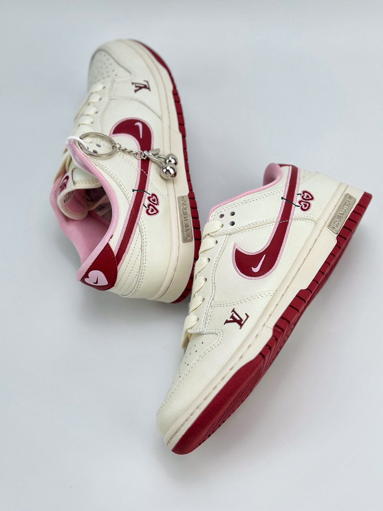 Nike SB Dunk Low LX ”Valentine‘s Day” 情人节白粉红 XX2025-312