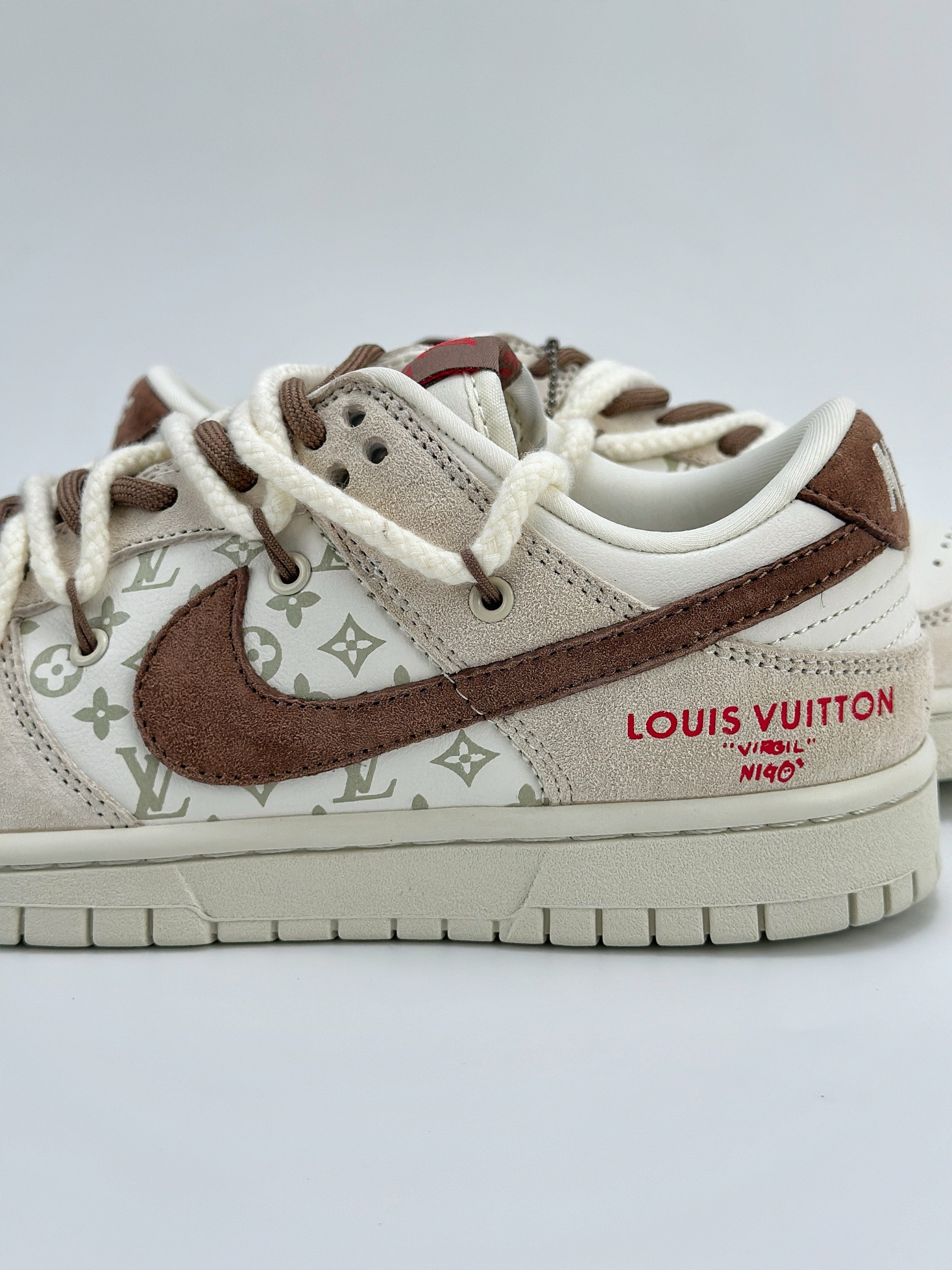 Nike SB Dunk Low x Louis Vuitton LV白棕绑带 FC1688-173