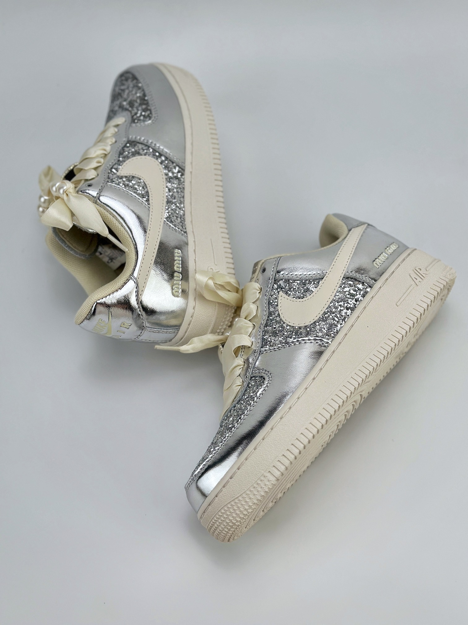 Nike Air Force 1 Low 07 x OFF-WHITE 镂空提花 银 AF2406-010