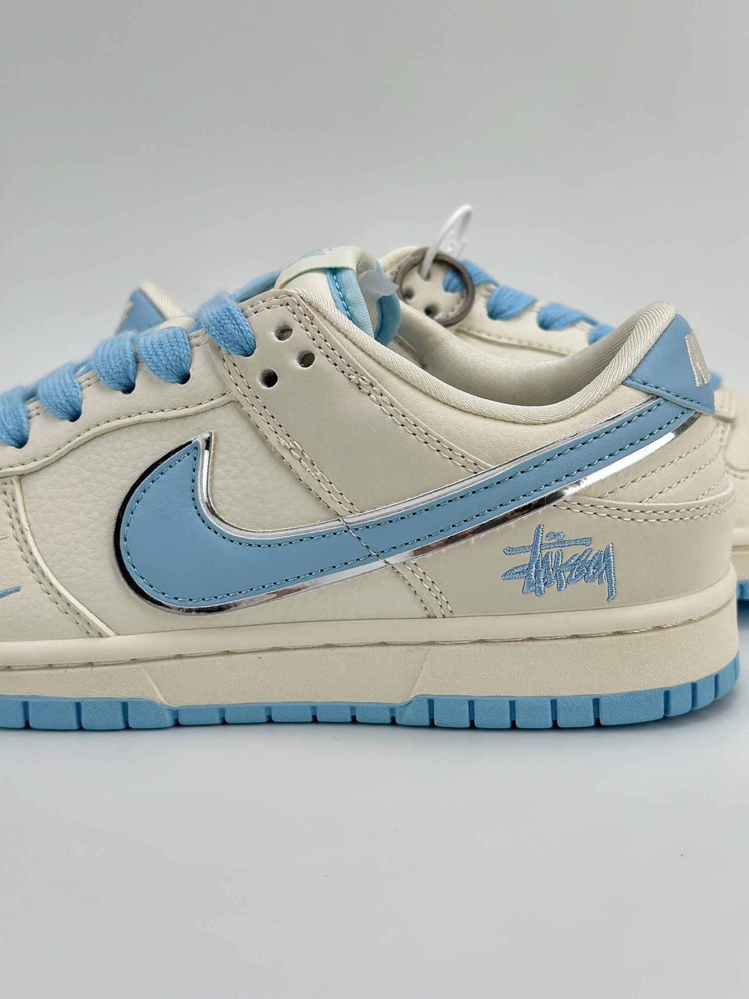 Nike SB Dunk Low x Stussy 斯图西双钩米白蓝 DQ1098-380