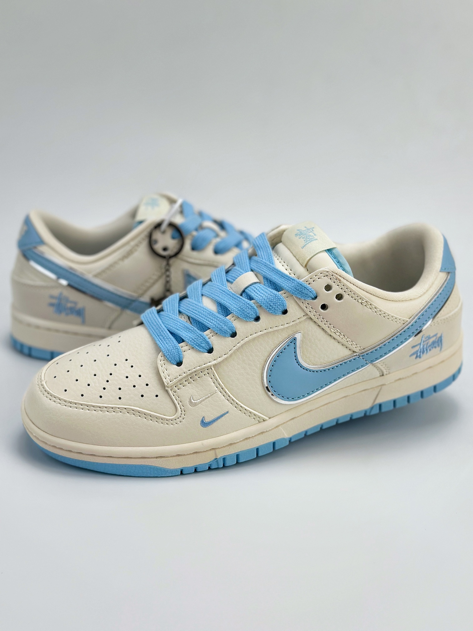 Nike SB Dunk Low x Stussy 斯图西双钩米白蓝 DQ1098-380