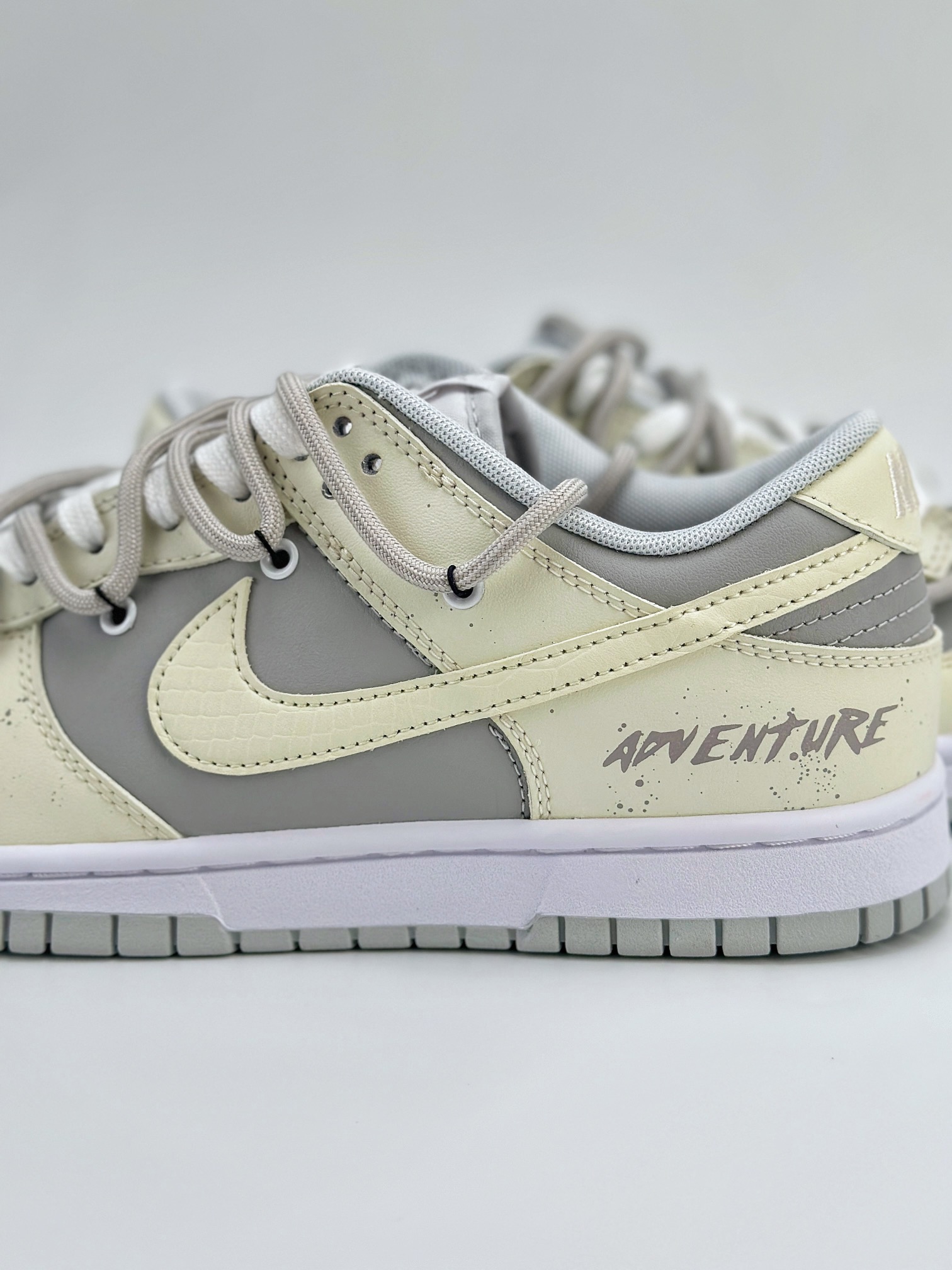 NIKE SB Dunk Low 白龙马 解构绑带 灰白 HF0730-160