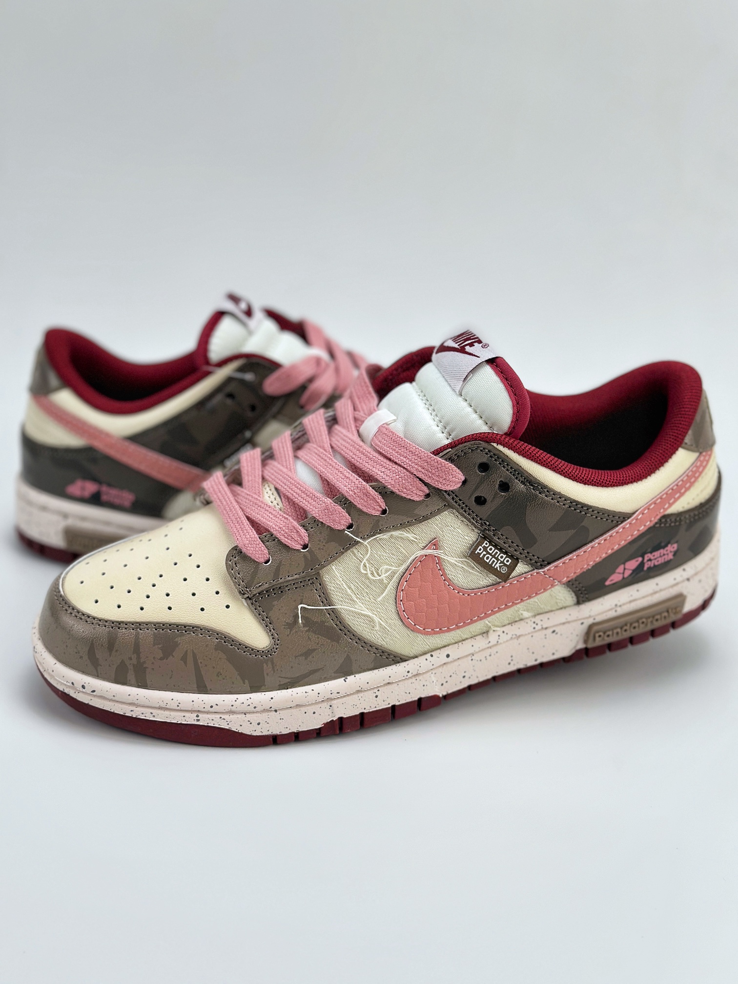 Nike SB Dunk Low 熊猫恶作剧 拓荒骑士 DD1391-601