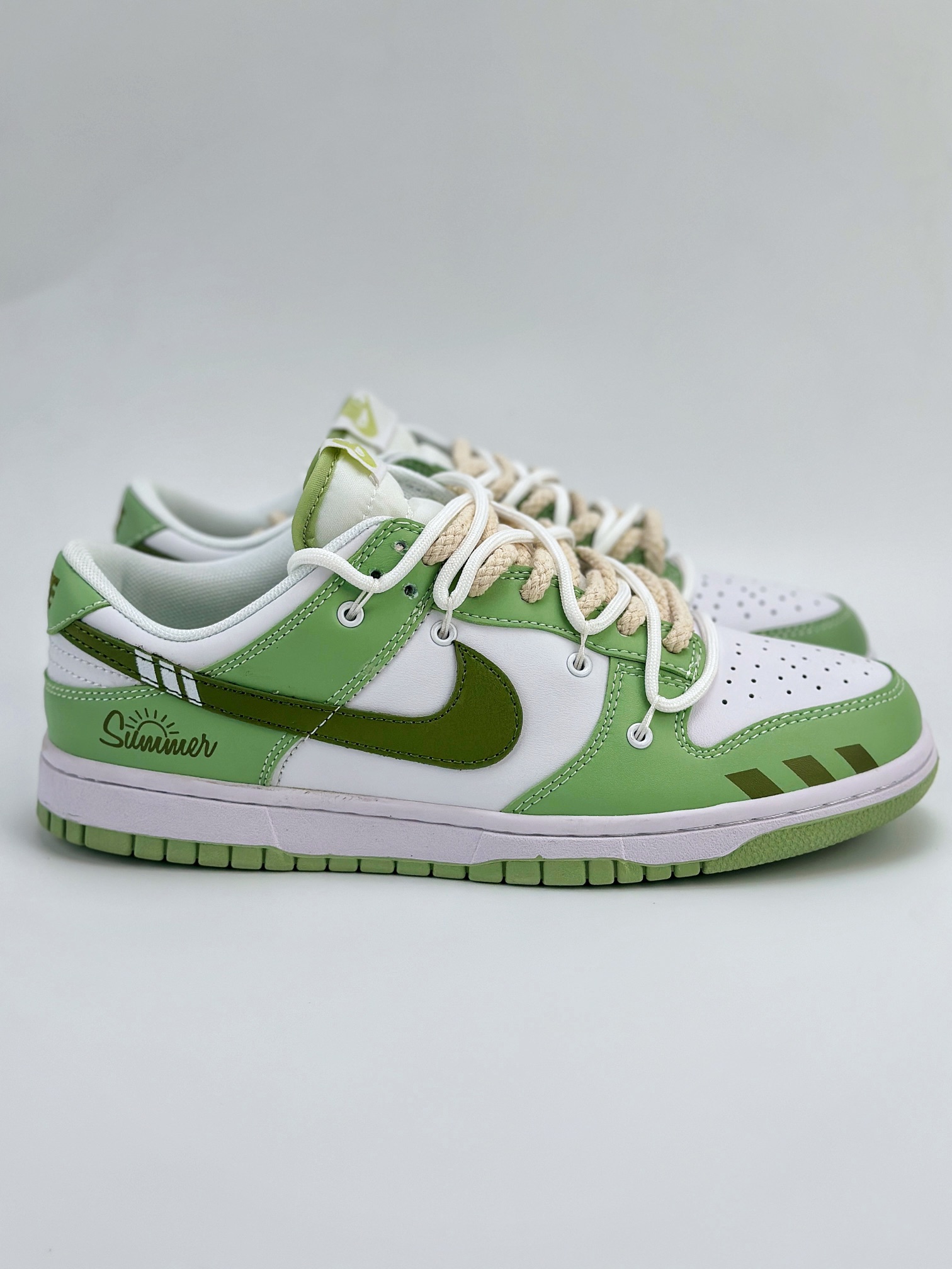 NIKE SB Dunk Low ”Honeydew” 塔兔 平行线 清新多巴胺 白绿 DV0831-105