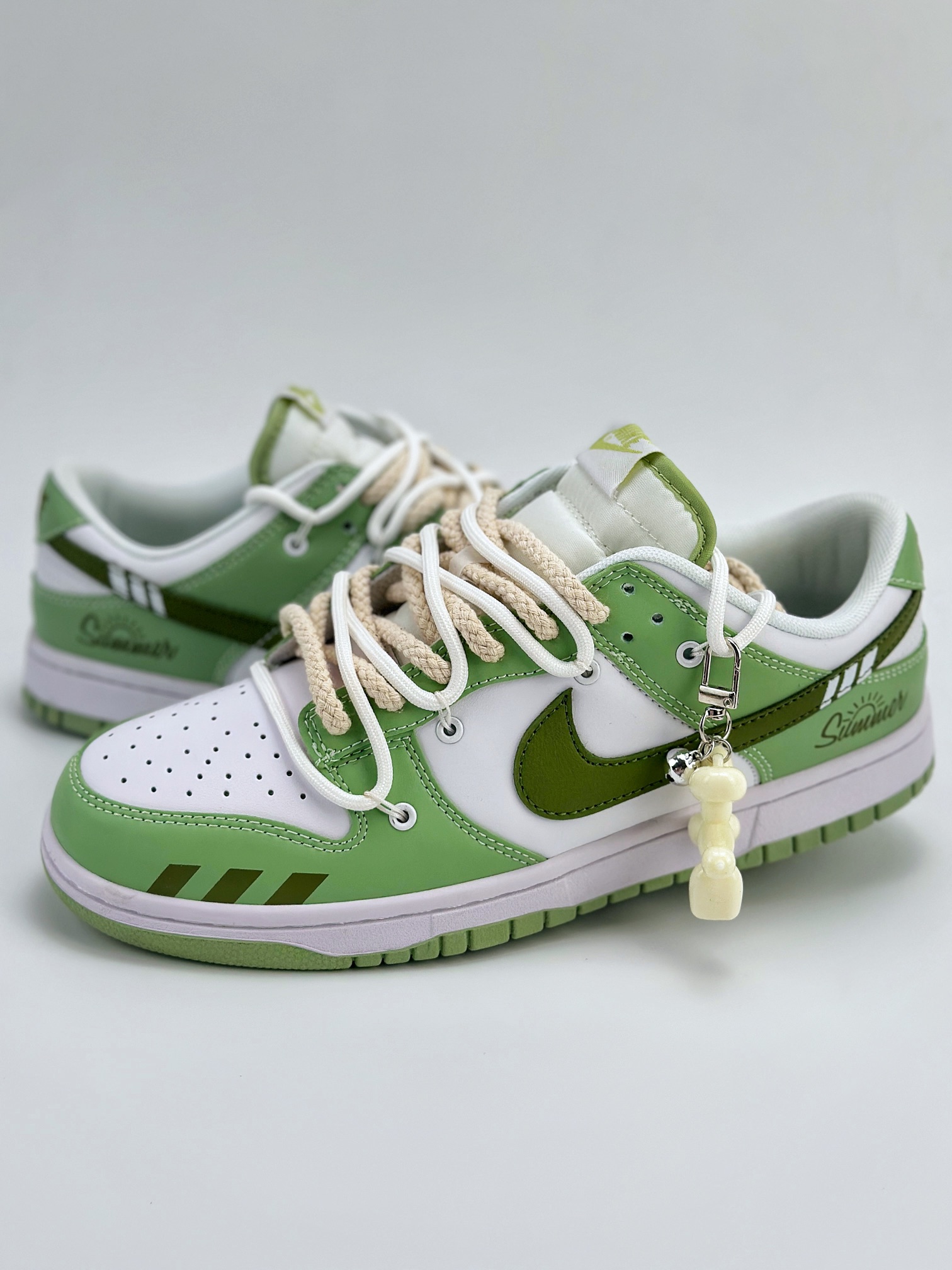 NIKE SB Dunk Low ”Honeydew” 塔兔 平行线 清新多巴胺 白绿 DV0831-105