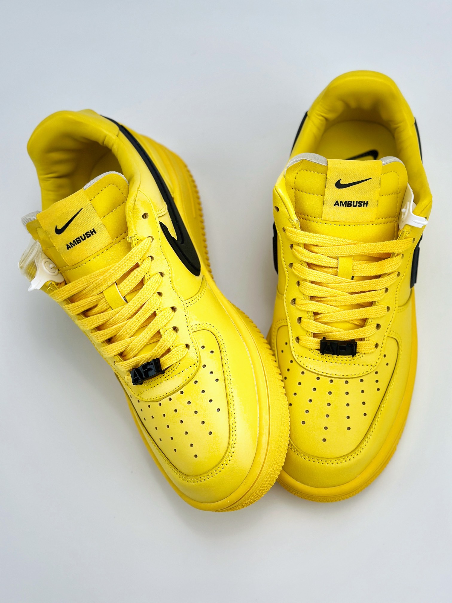 Nike Air Force 1 Low 07 x AMBUSH 黄黑大钩 DV3464-600