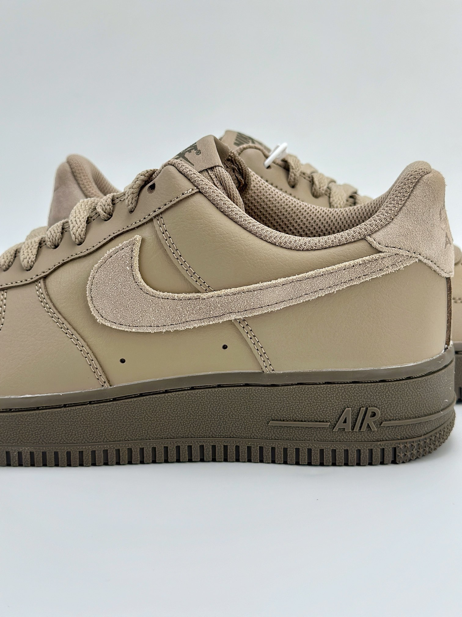 Nike Air Force 1 Low 07 LV8 棕 HQ1176-22