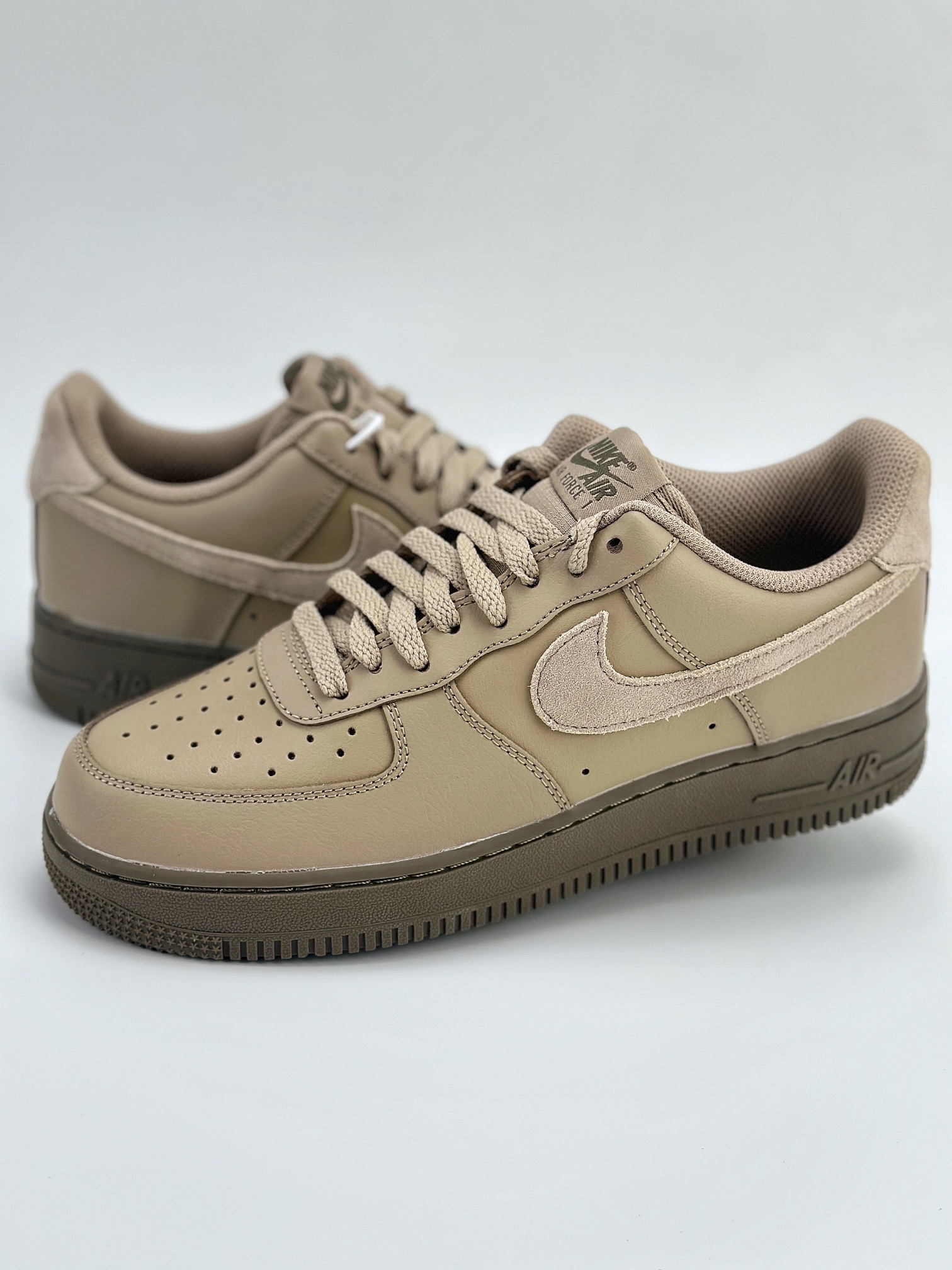 Nike Air Force 1 Low 07 LV8 棕 HQ1176-22