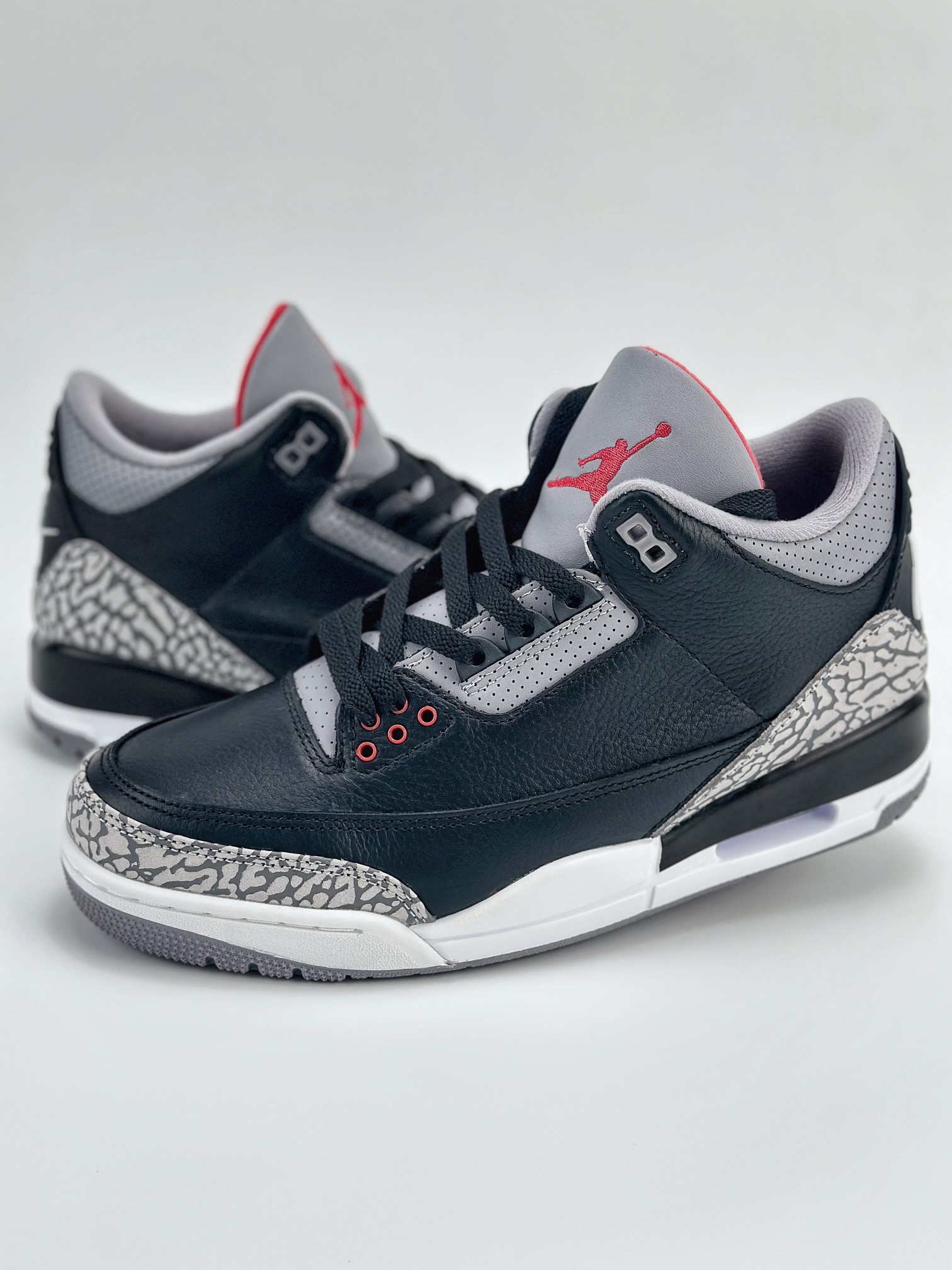 Nike Air Jordan 4 Retro 乔丹三代 ”Black Cement Reimaginde” 灰黑 DN3707-010