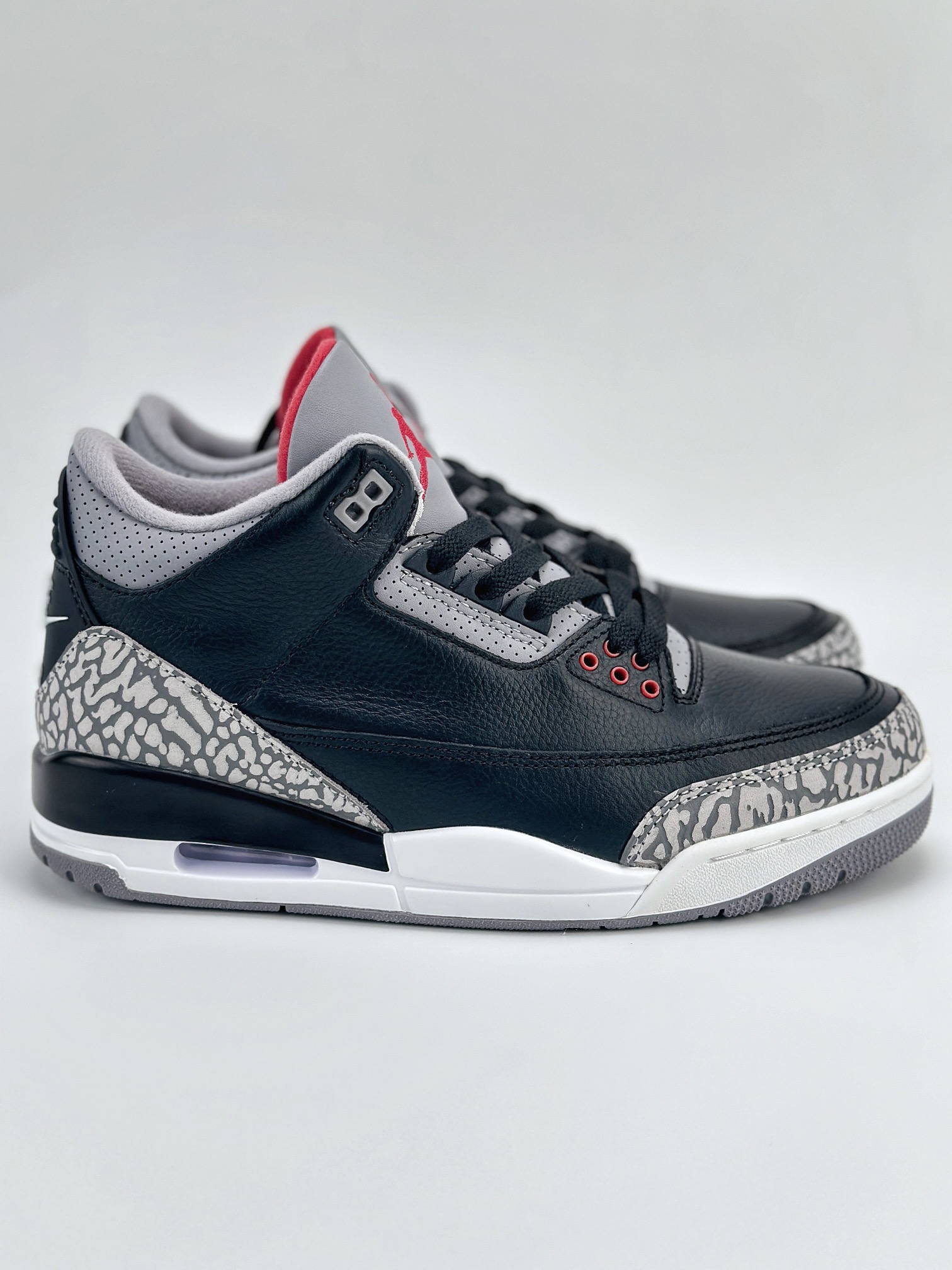 Nike Air Jordan 4 Retro 乔丹三代 ”Black Cement Reimaginde” 灰黑 DN3707-010