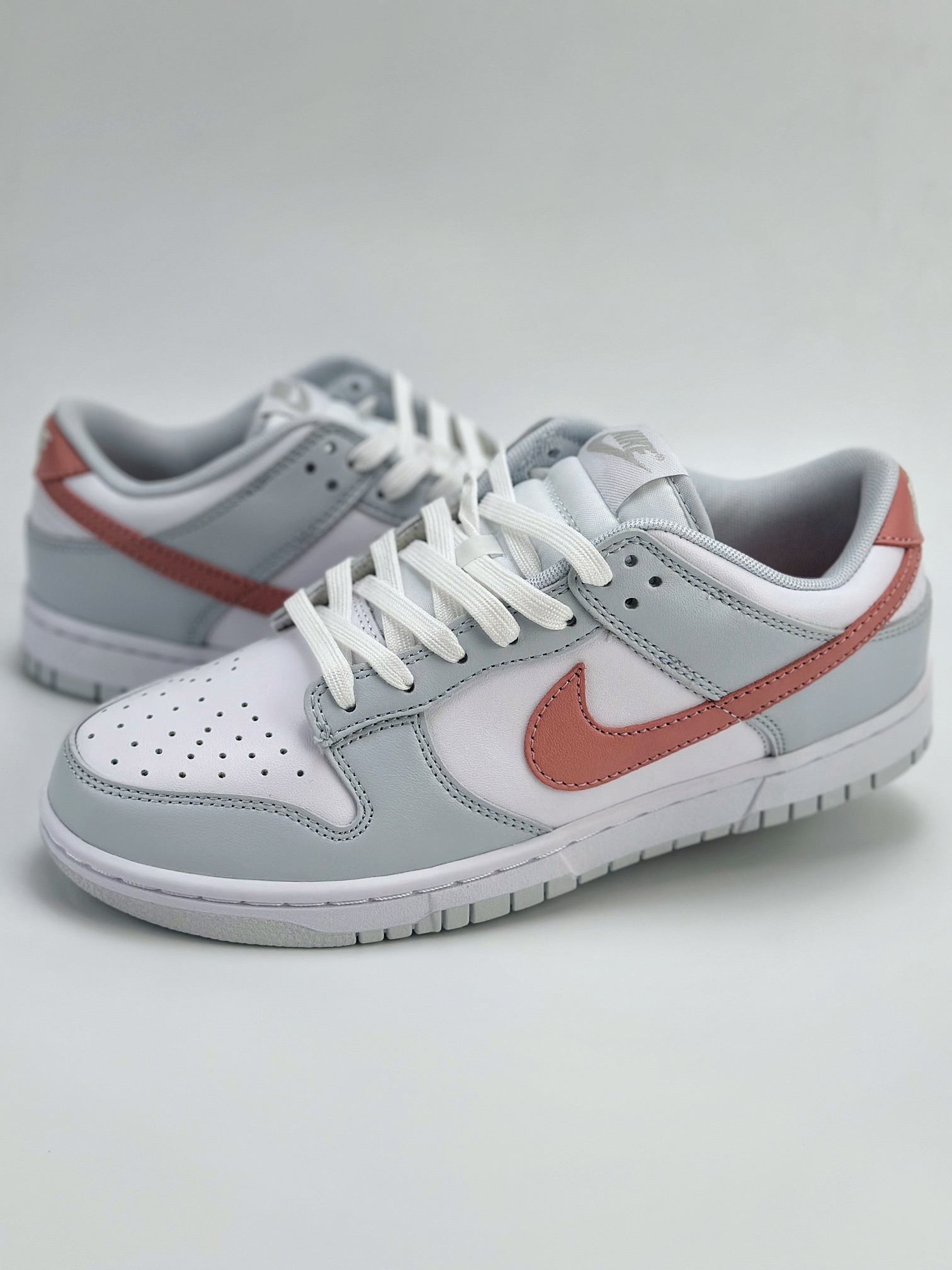 NIKE SB Dunk Low 白红 HF0730-160