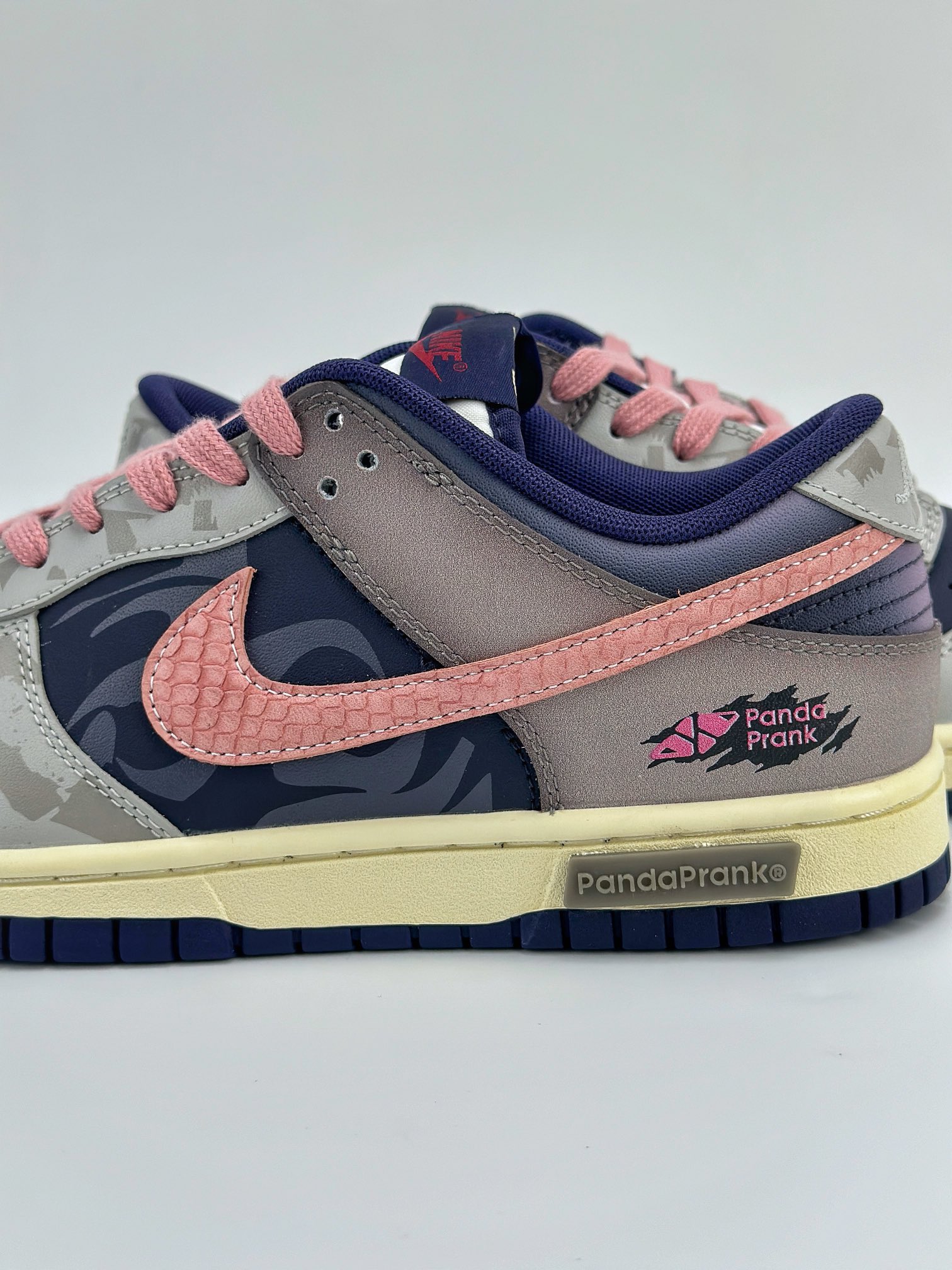 Nike SB Dunk Low 熊猫恶作剧 拓荒骑士 沙地之心 紫棕粉 FV8106-181