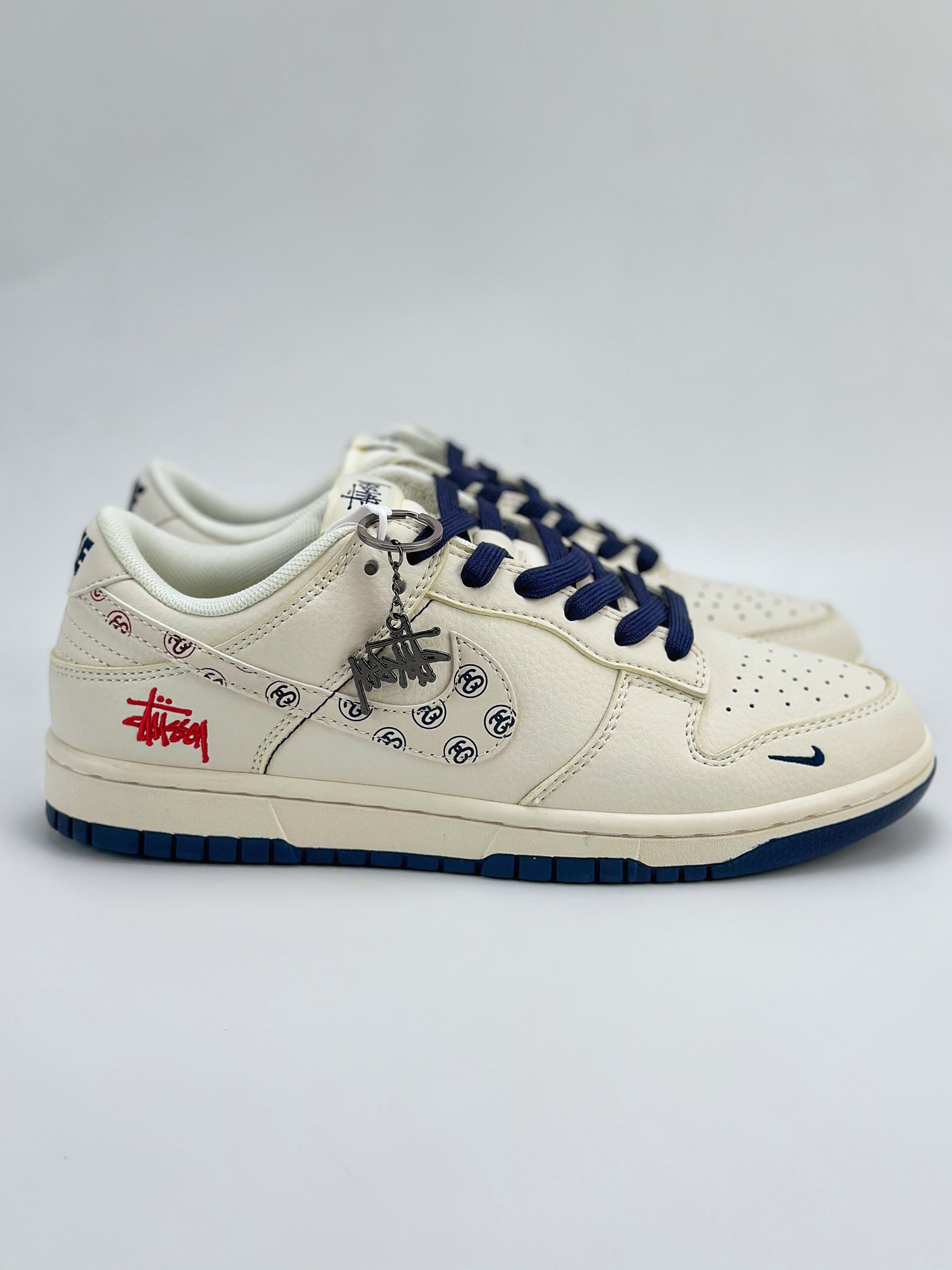 Nike SB Dunk Low x Stussy 米白印花钩 XY1688-001