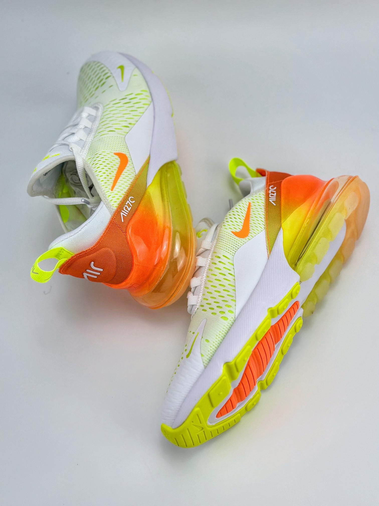 Air Max 270 REACT 橙白 CN7077-181