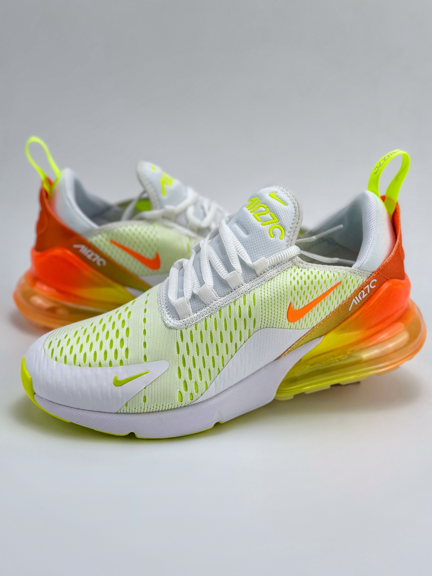 Air Max 270 REACT 橙白 CN7077-181