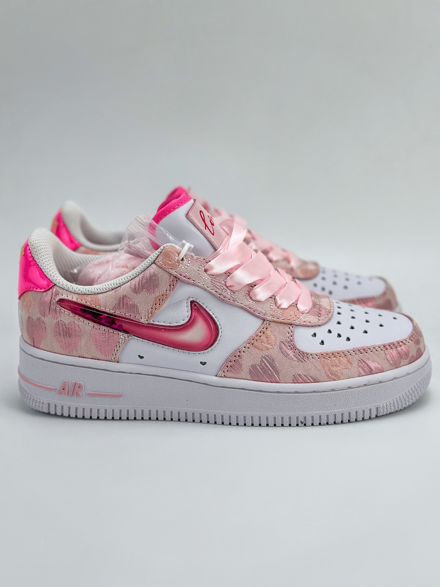 Nike Air Force 1 Low 07 ”Valentine‘s Day” 情人节白粉红 DH2920-111