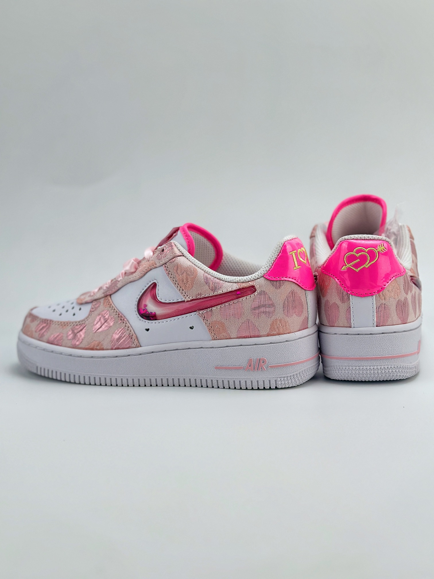 Nike Air Force 1 Low 07 ”Valentine‘s Day” 情人节白粉红 DH2920-111