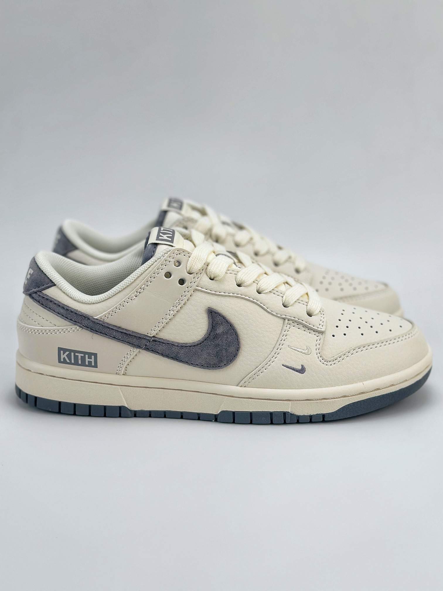 Nike SB Dunk Low x KITH 白灰双小钩 DQ1098-387