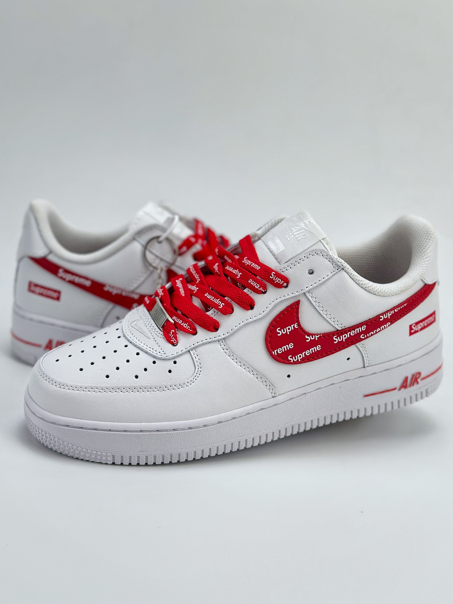 Nike Air Force 1 Low 07 x Supreme 白红 CU9225-010