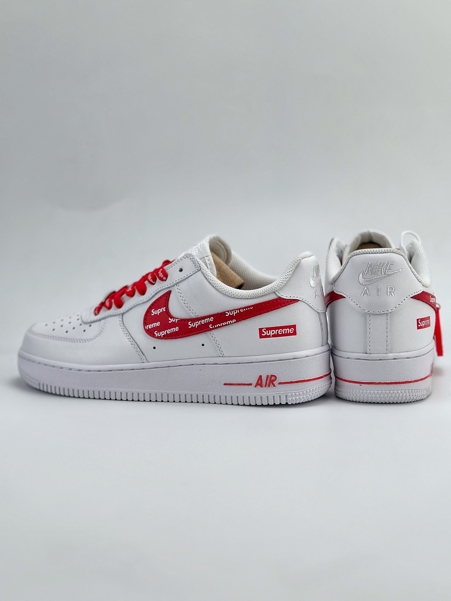 Nike Air Force 1 Low 07 x Supreme 白红 CU9225-010