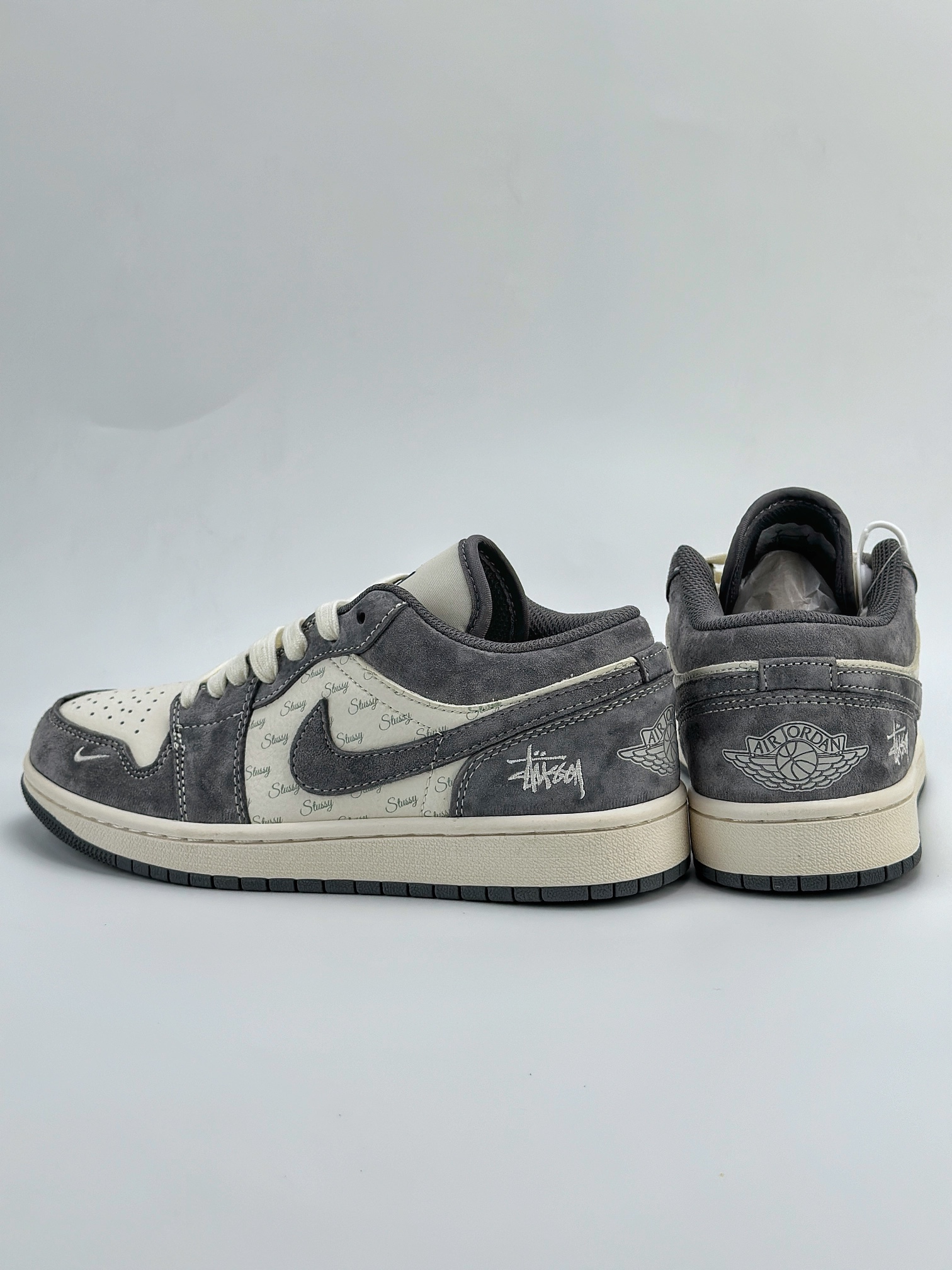 Air Jordan 1 Retro Low x Stussy 斯图西白灰翻毛 SJ9950-010