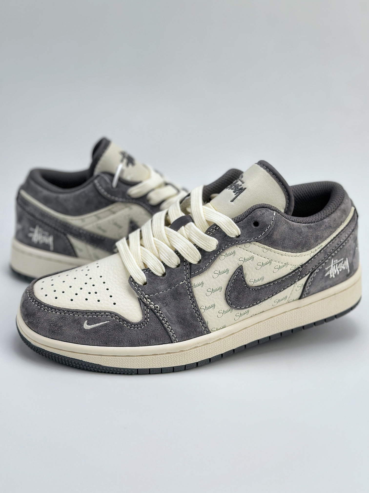 Air Jordan 1 Retro Low x Stussy 斯图西白灰翻毛 SJ9950-010