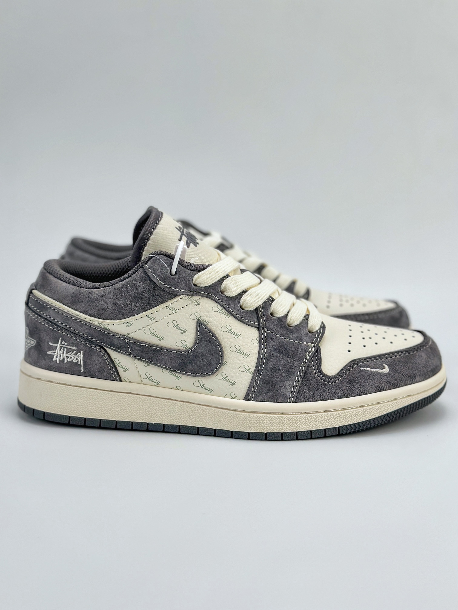 Air Jordan 1 Retro Low x Stussy 斯图西白灰翻毛 SJ9950-010