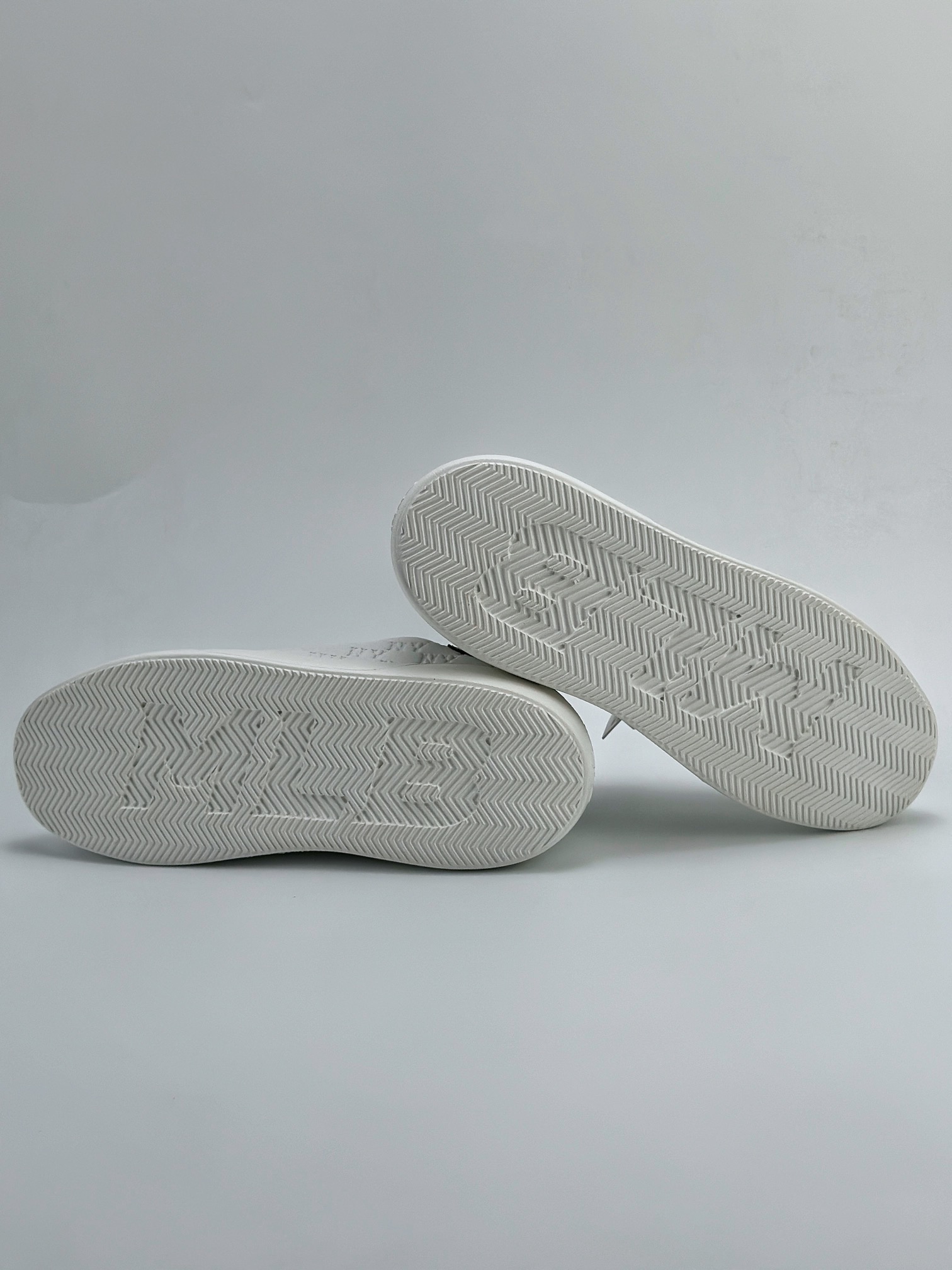 NY美国榄球洋基队 x MLB Chunky Runner Basic 厚底老爹厚底休闲运动慢跑鞋 3ASXEMN4NFY